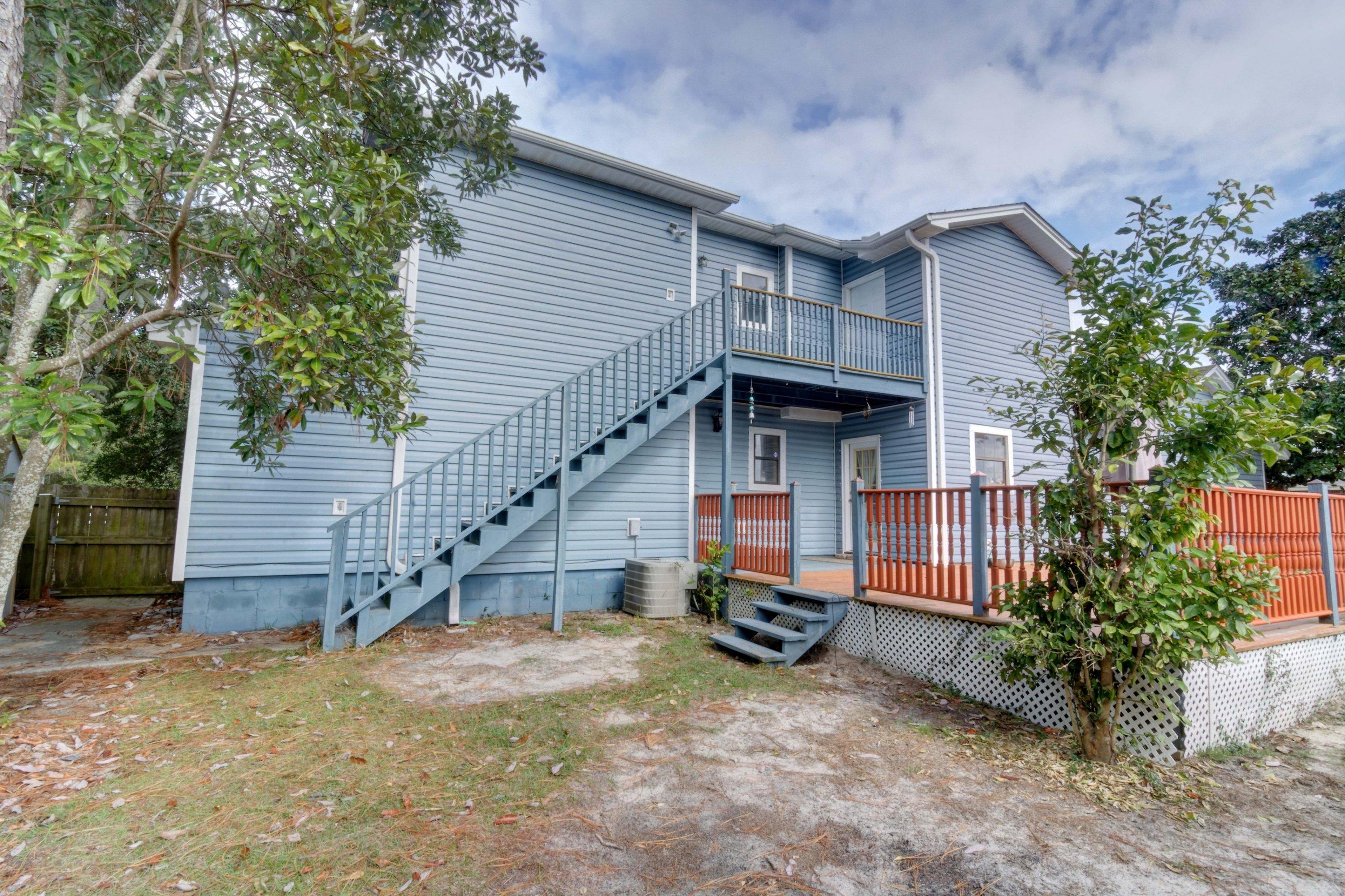 EAST BAY RIVER ESTATES - Residential