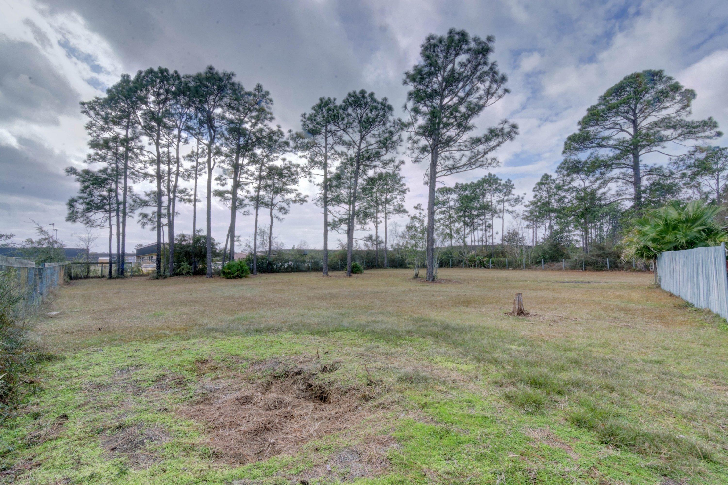 EAST BAY RIVER ESTATES - Residential