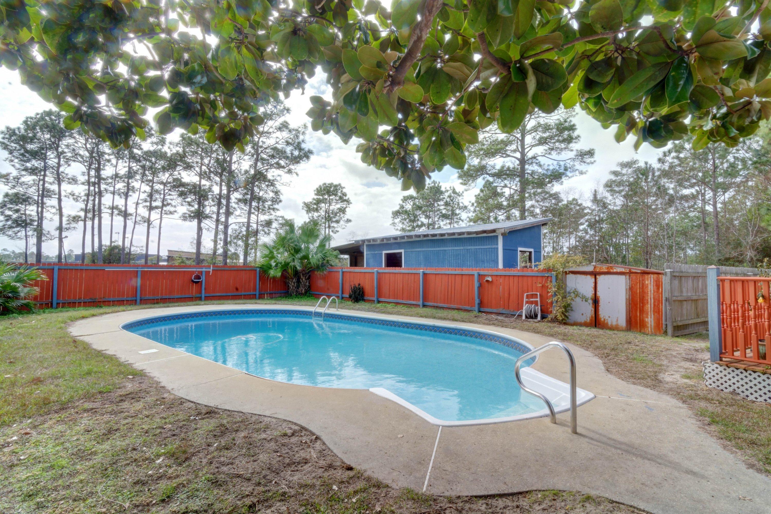 EAST BAY RIVER ESTATES - Residential