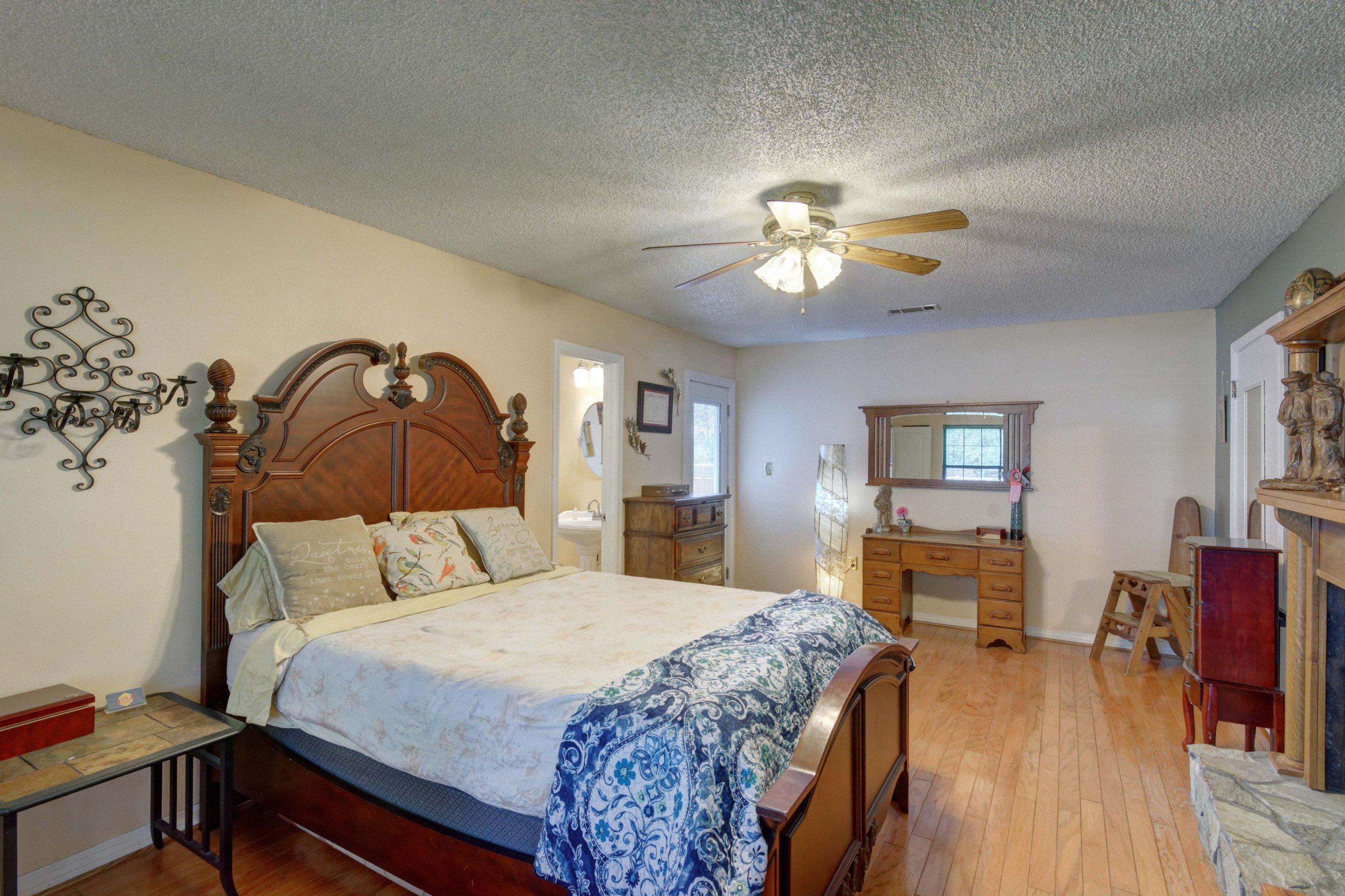 EAST BAY RIVER ESTATES - Residential