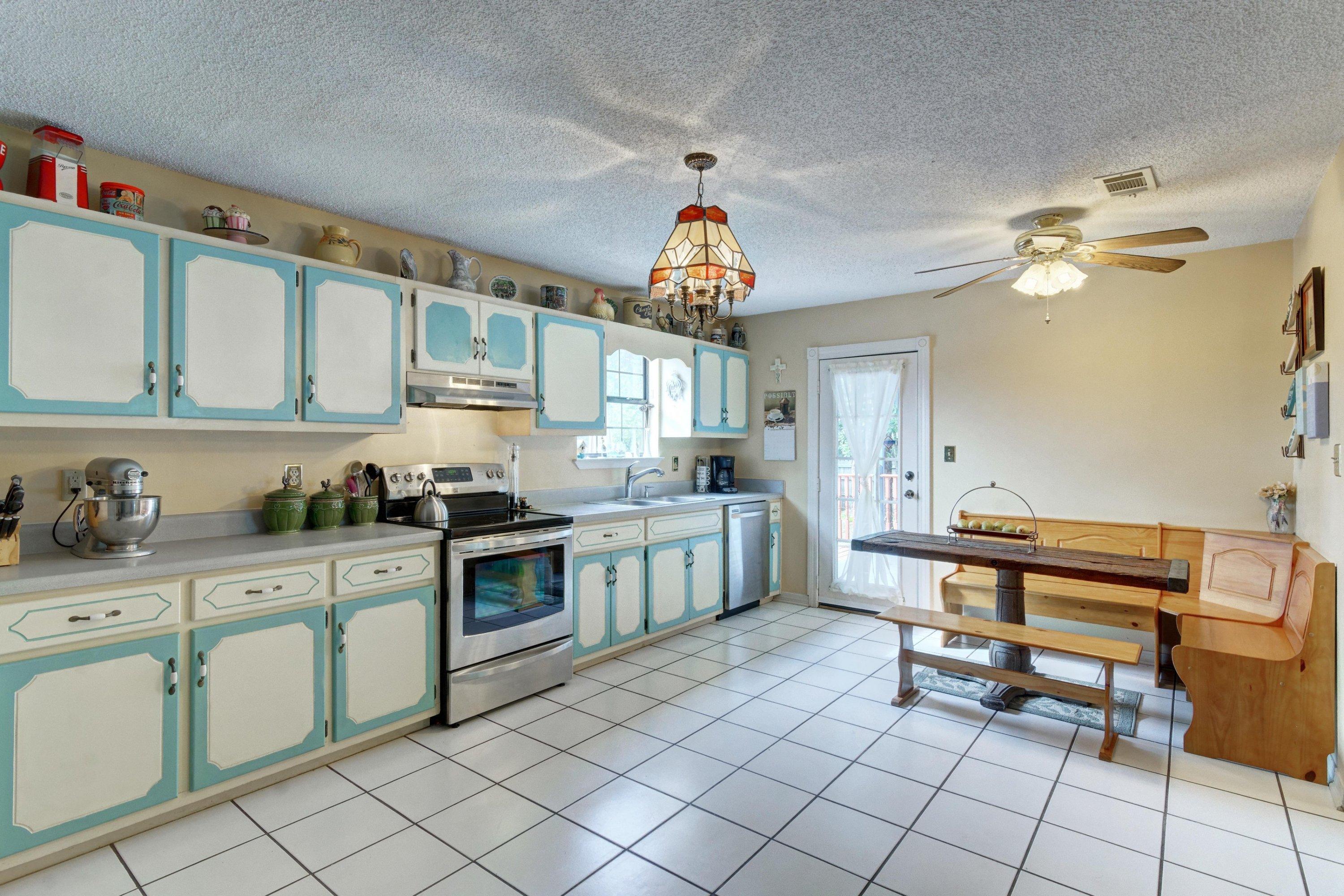 EAST BAY RIVER ESTATES - Residential