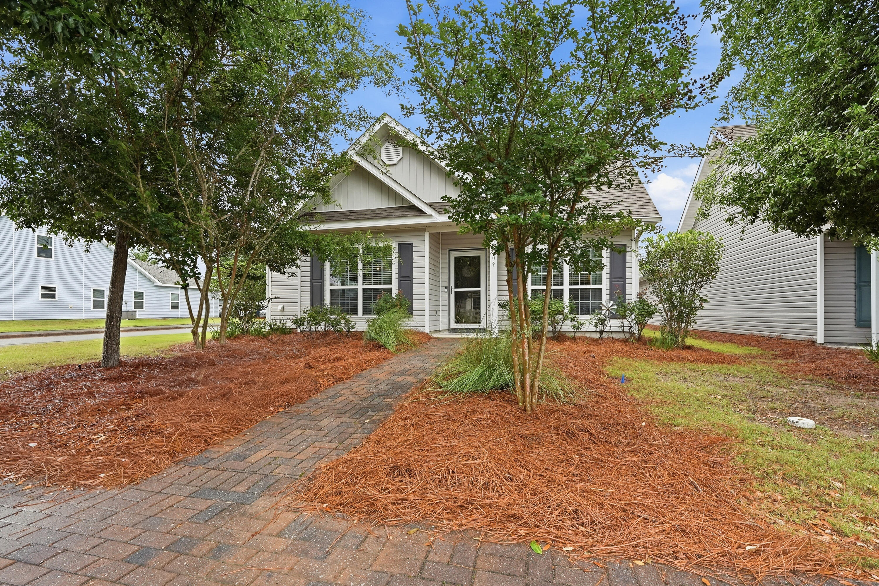 HAMMOCK BAY - Residential