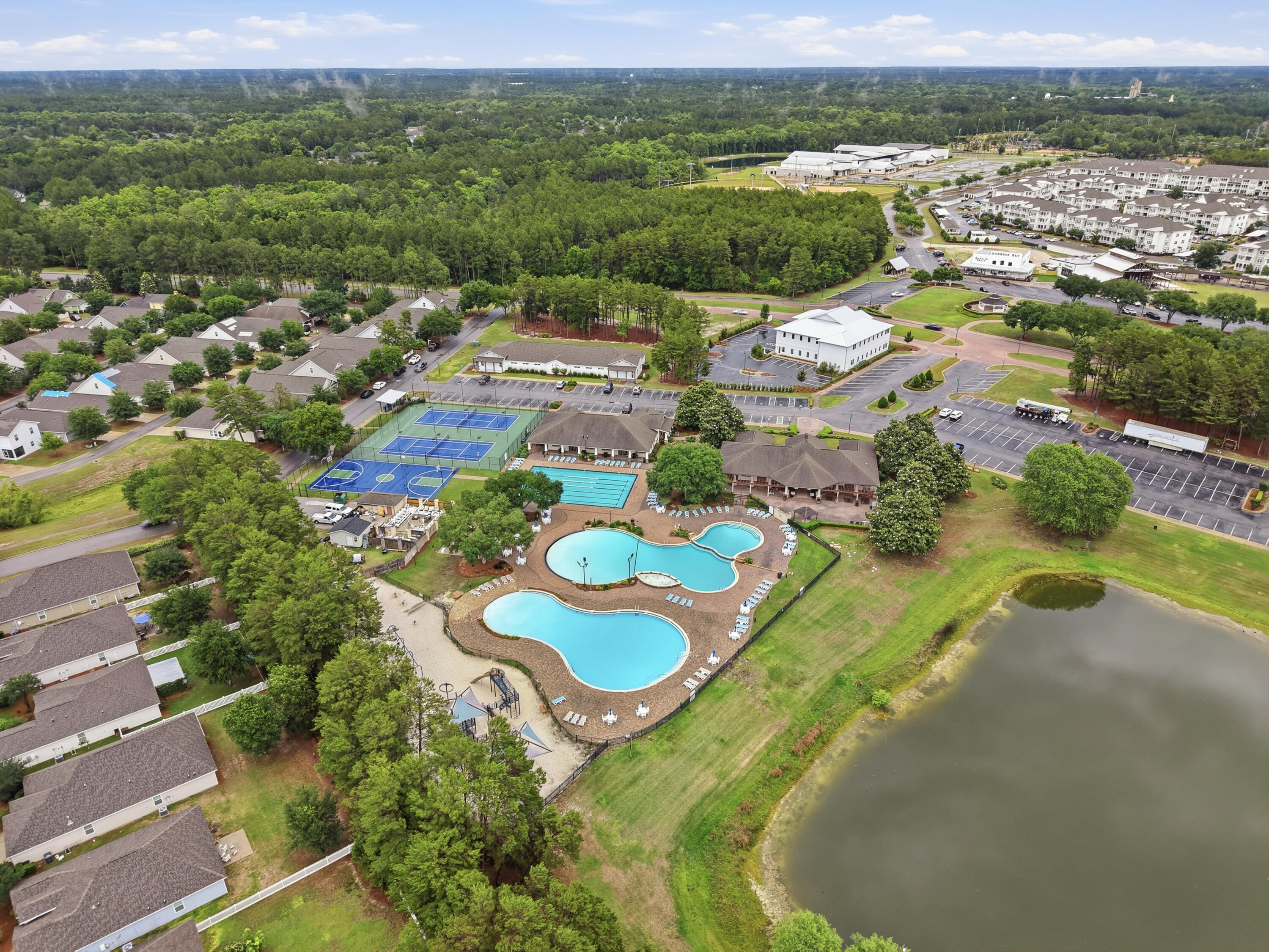 HAMMOCK BAY - Residential