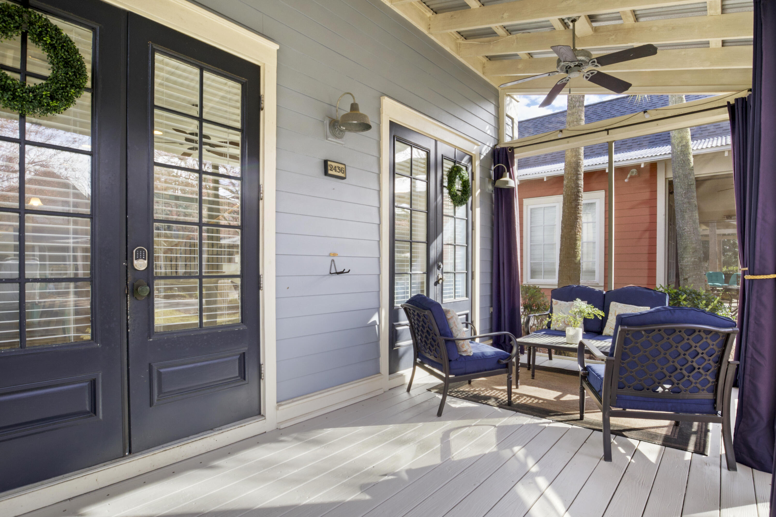 BUNGALOS AT SANDESTIN - Residential