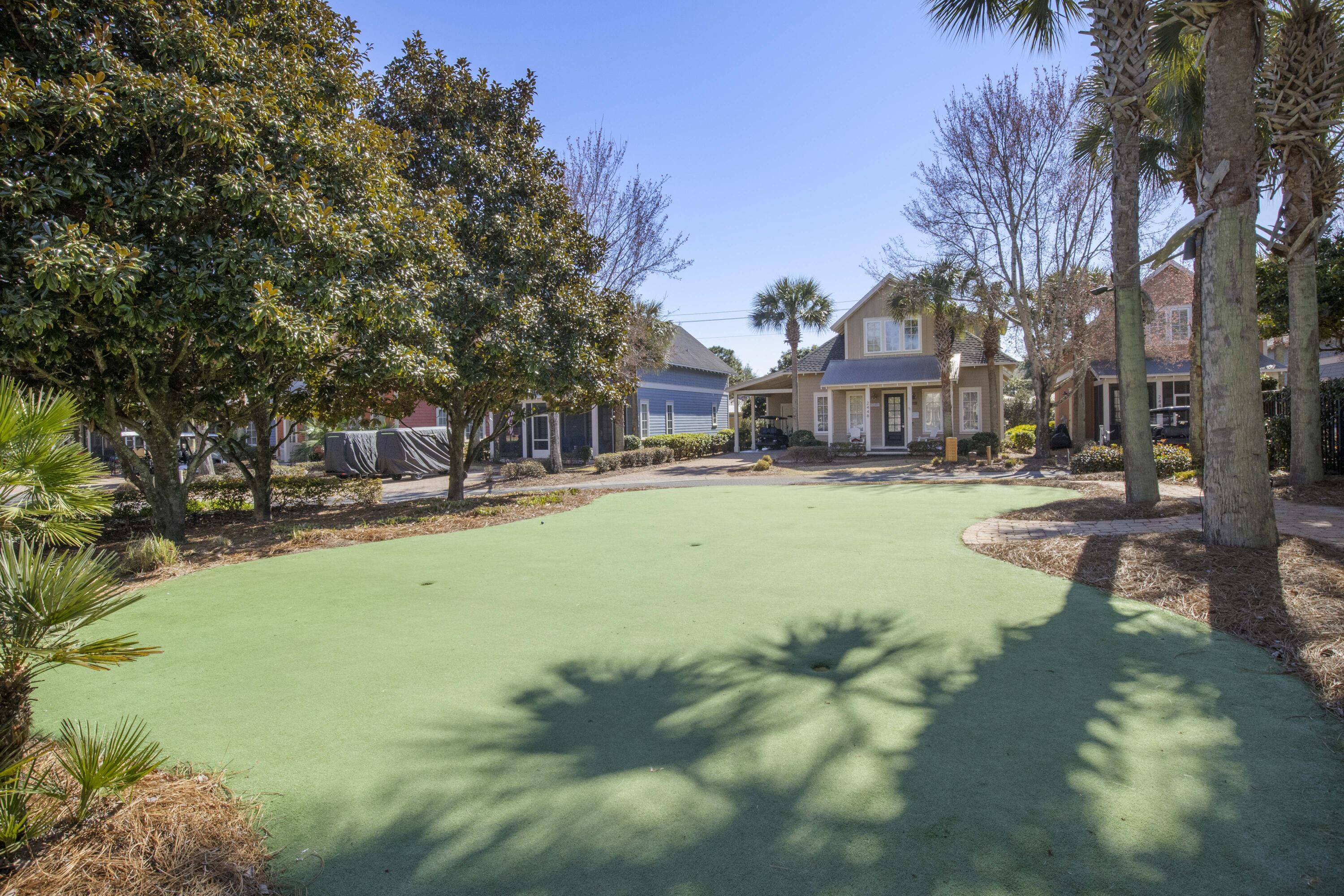 BUNGALOS AT SANDESTIN - Residential