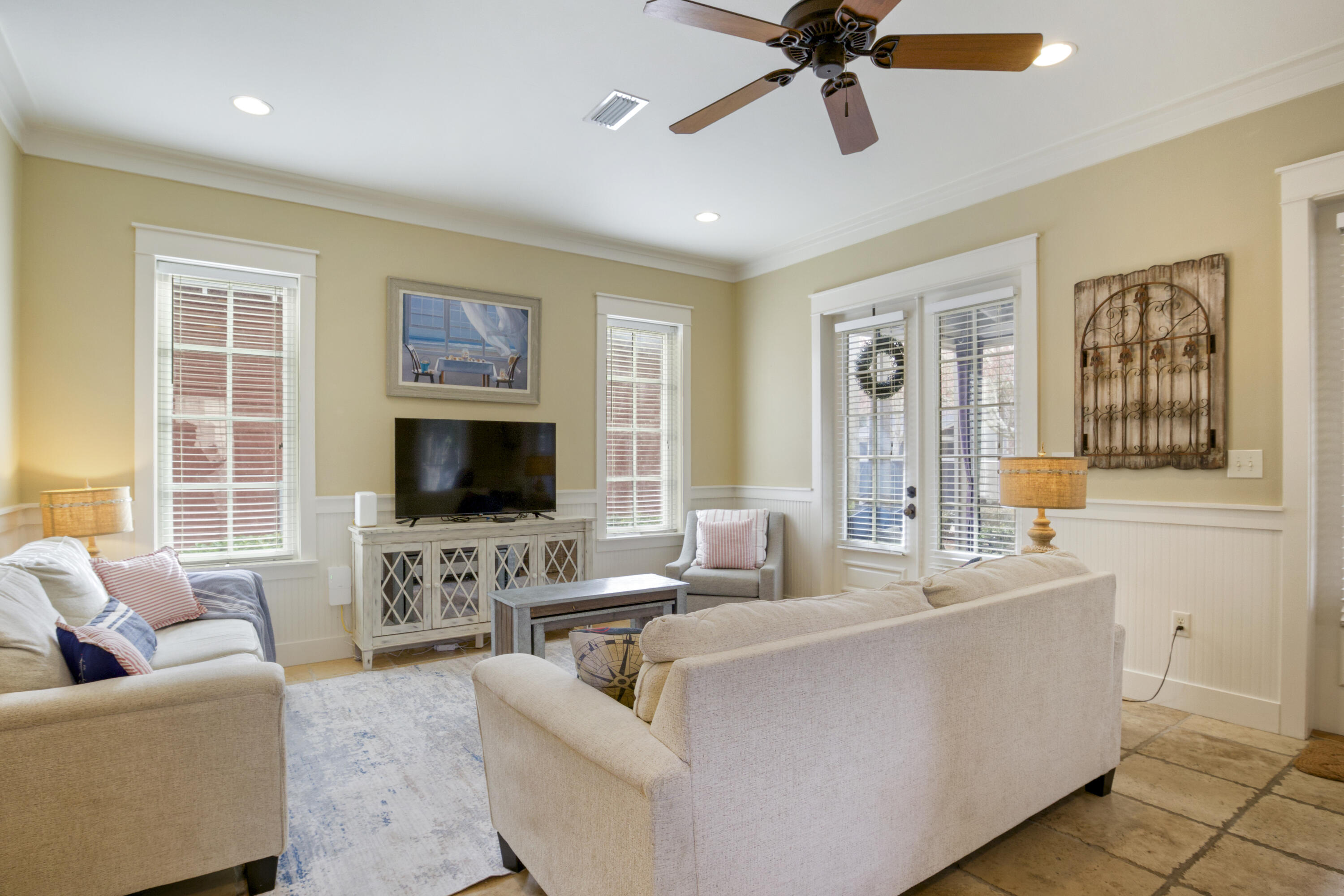 BUNGALOS AT SANDESTIN - Residential