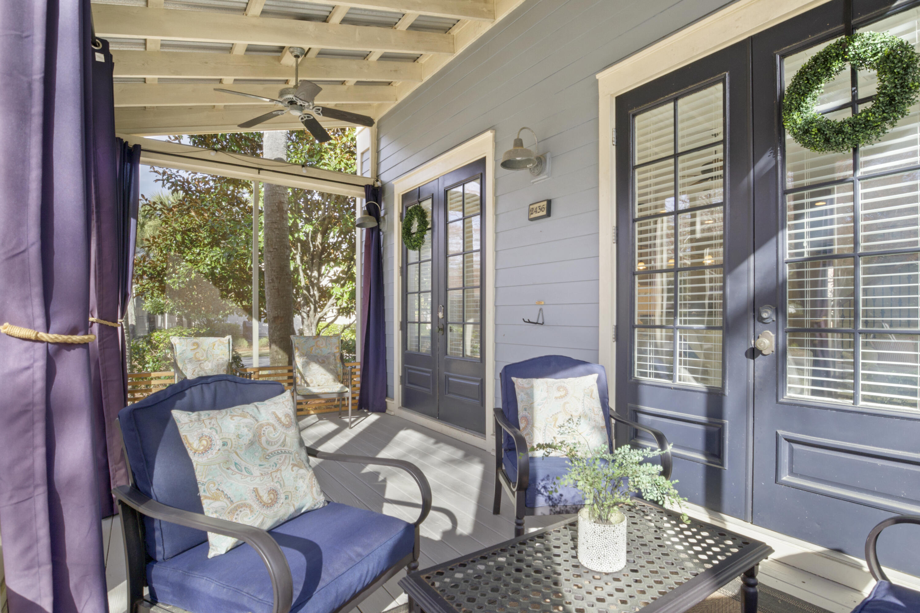 BUNGALOS AT SANDESTIN - Residential