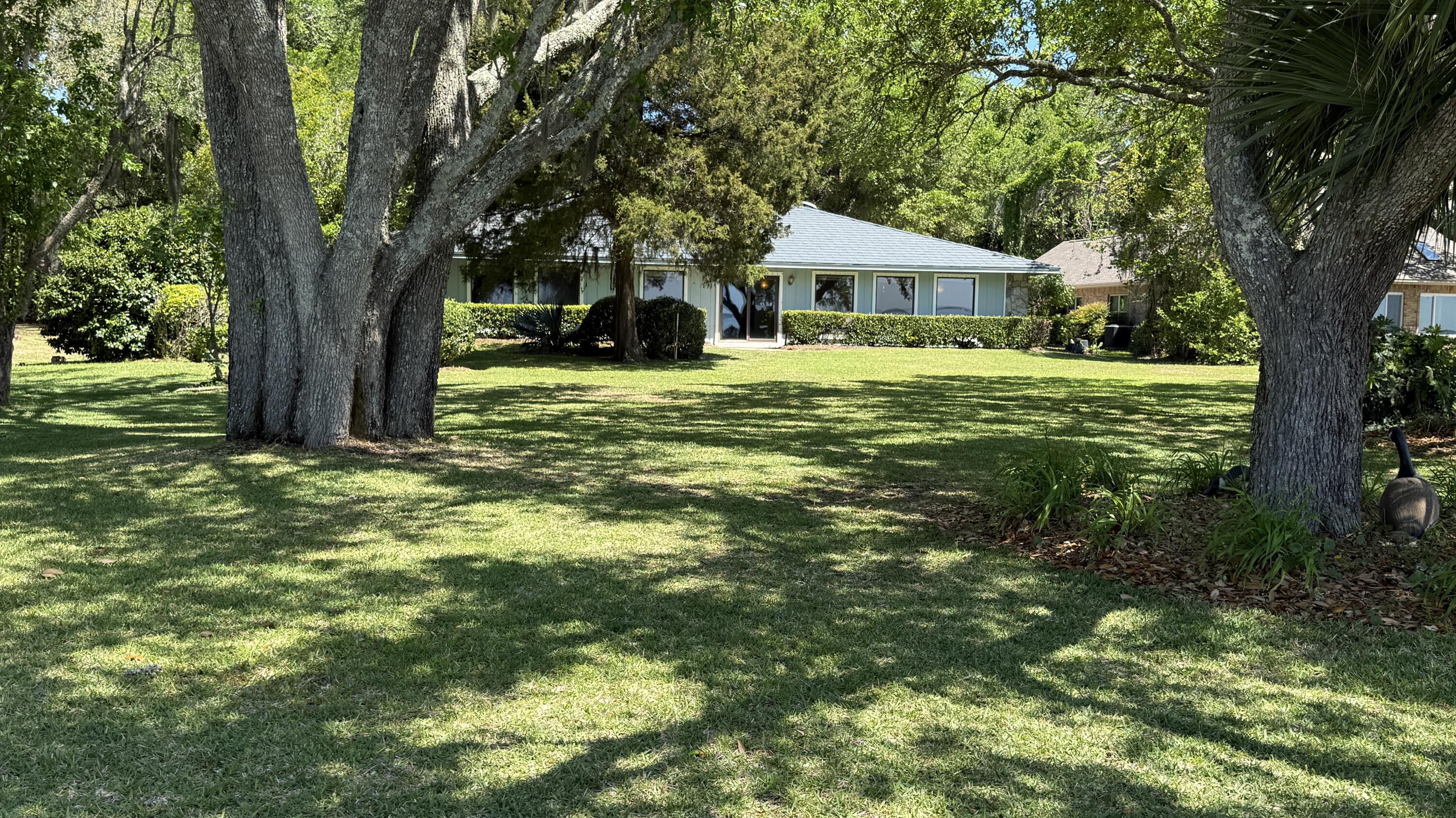 CEDAR BEACH - Residential