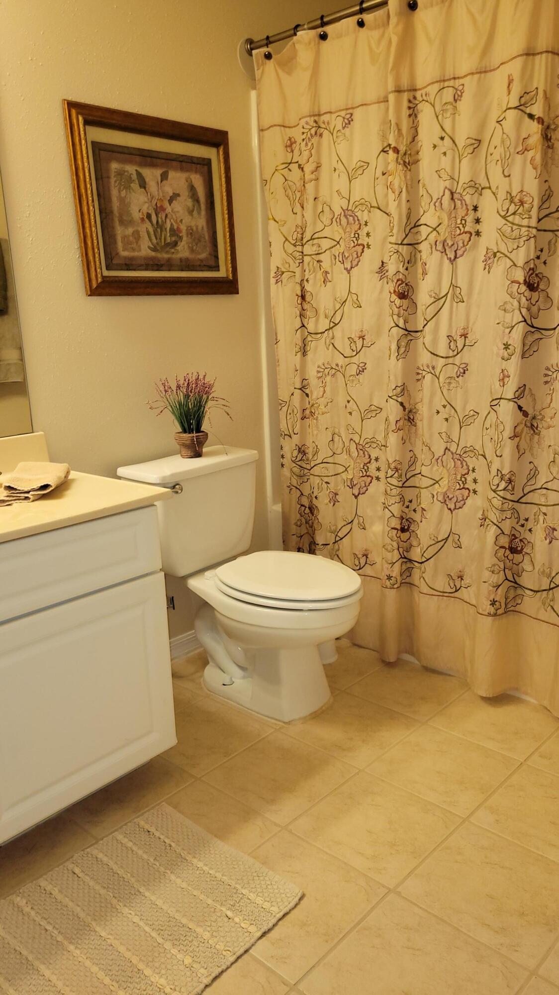 FLORIDA CLUB - Residential Lease