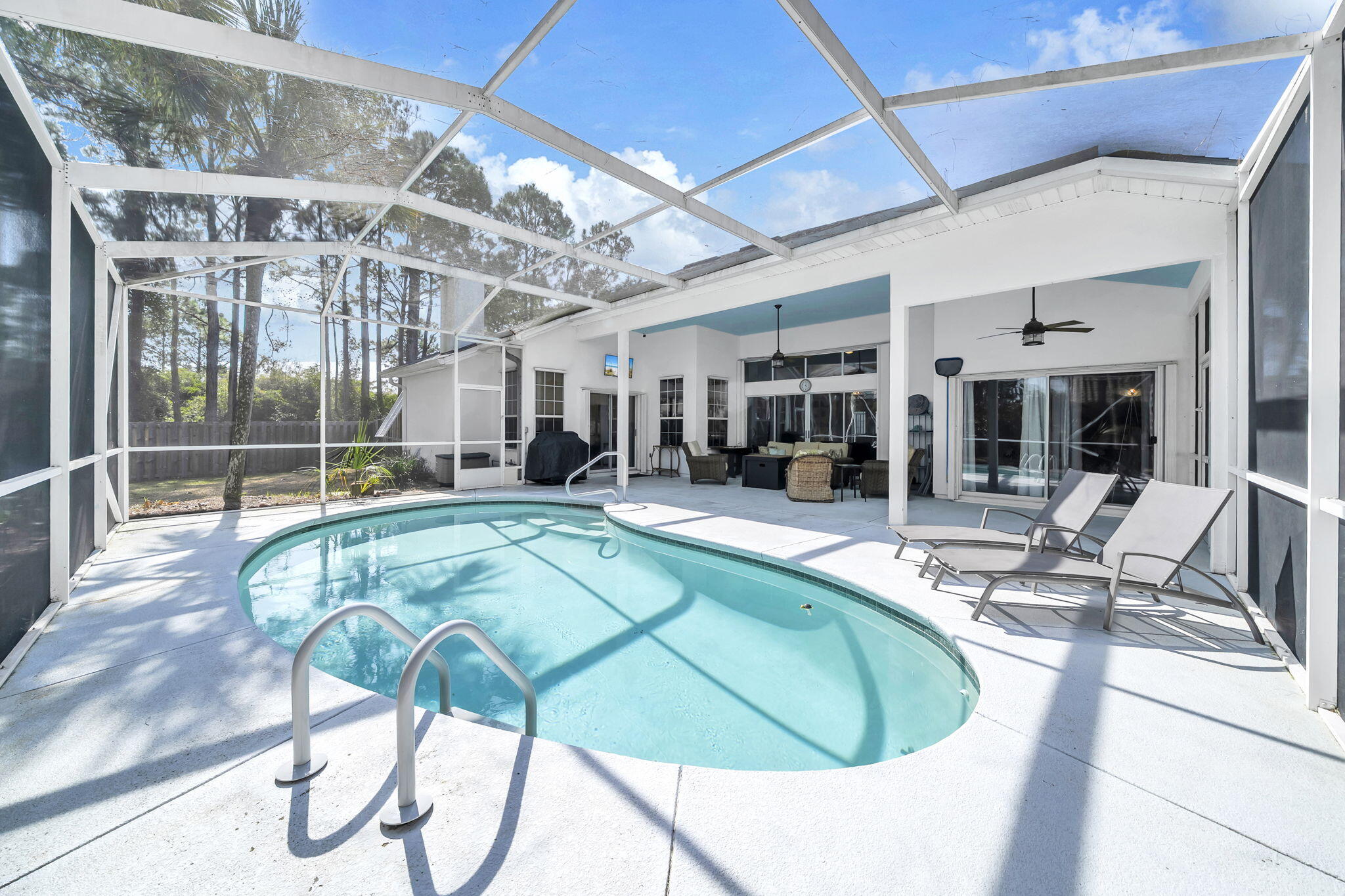 EMERALD BAY WEST - Residential