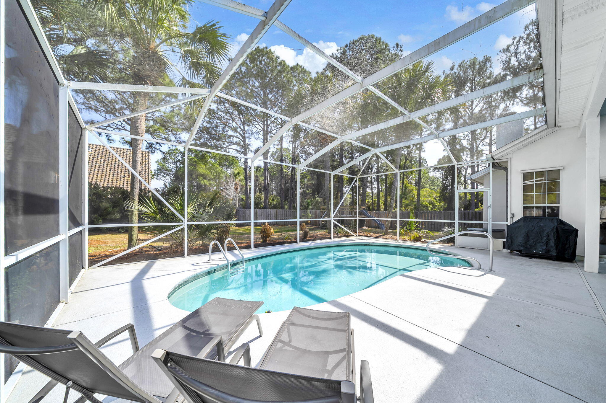 EMERALD BAY WEST - Residential