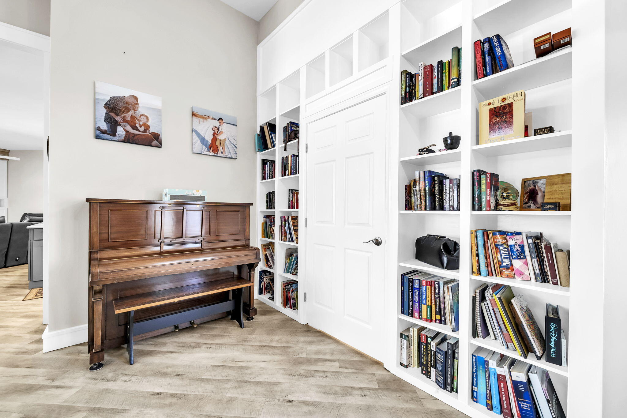 EMERALD BAY WEST - Residential