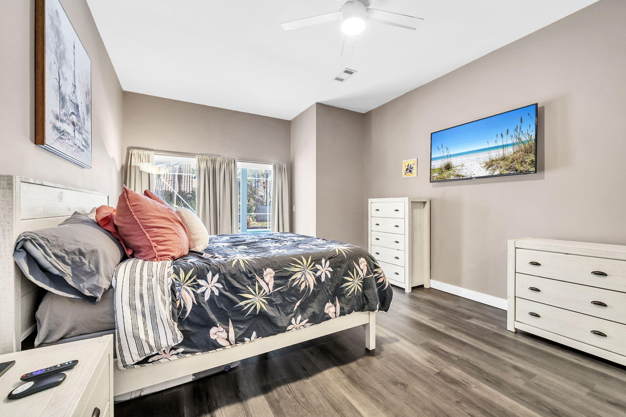 EMERALD BAY WEST - Residential