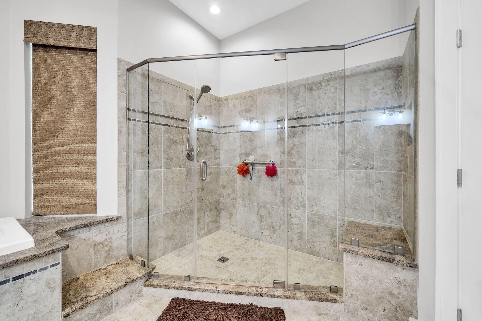 EMERALD BAY WEST - Residential