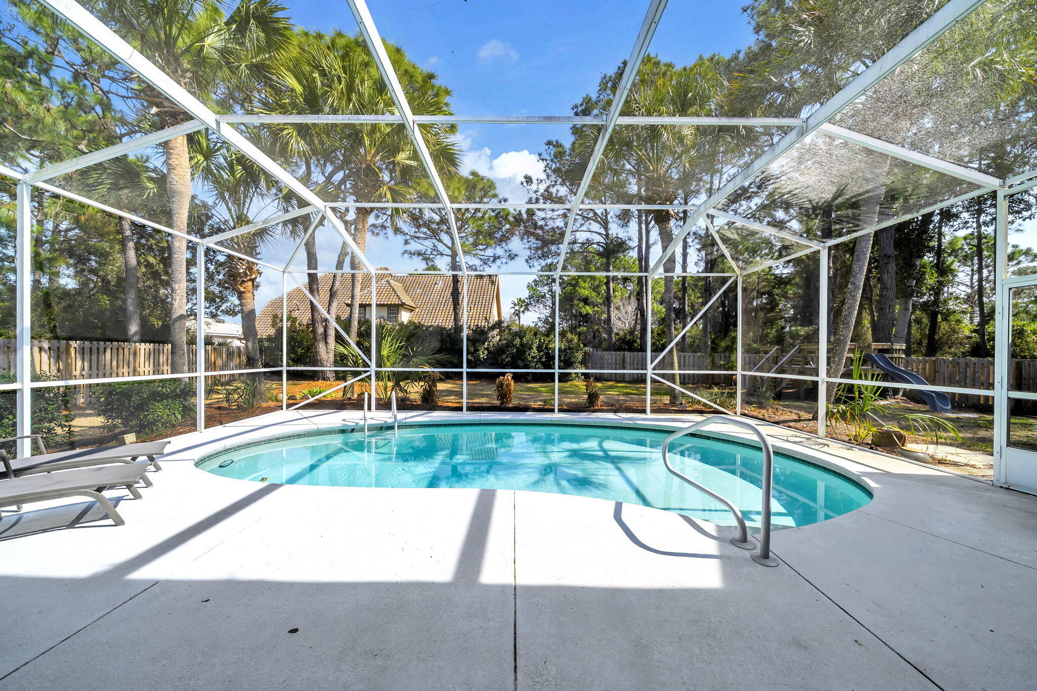 EMERALD BAY WEST - Residential