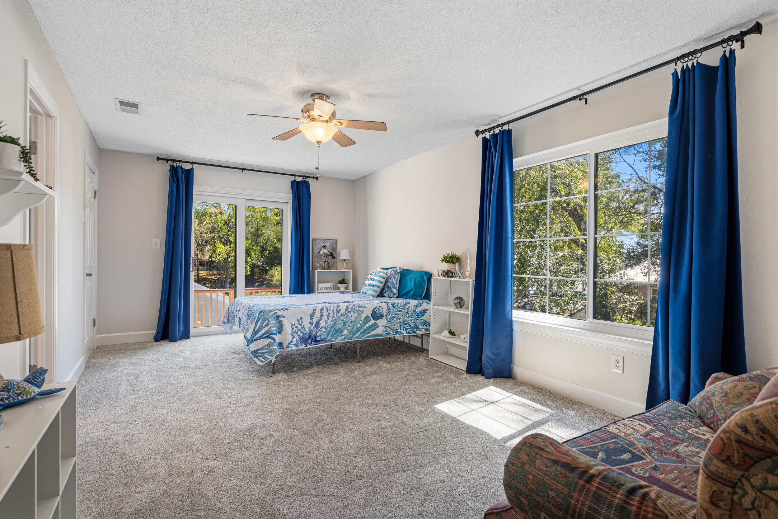 MARINERS COVE - Residential