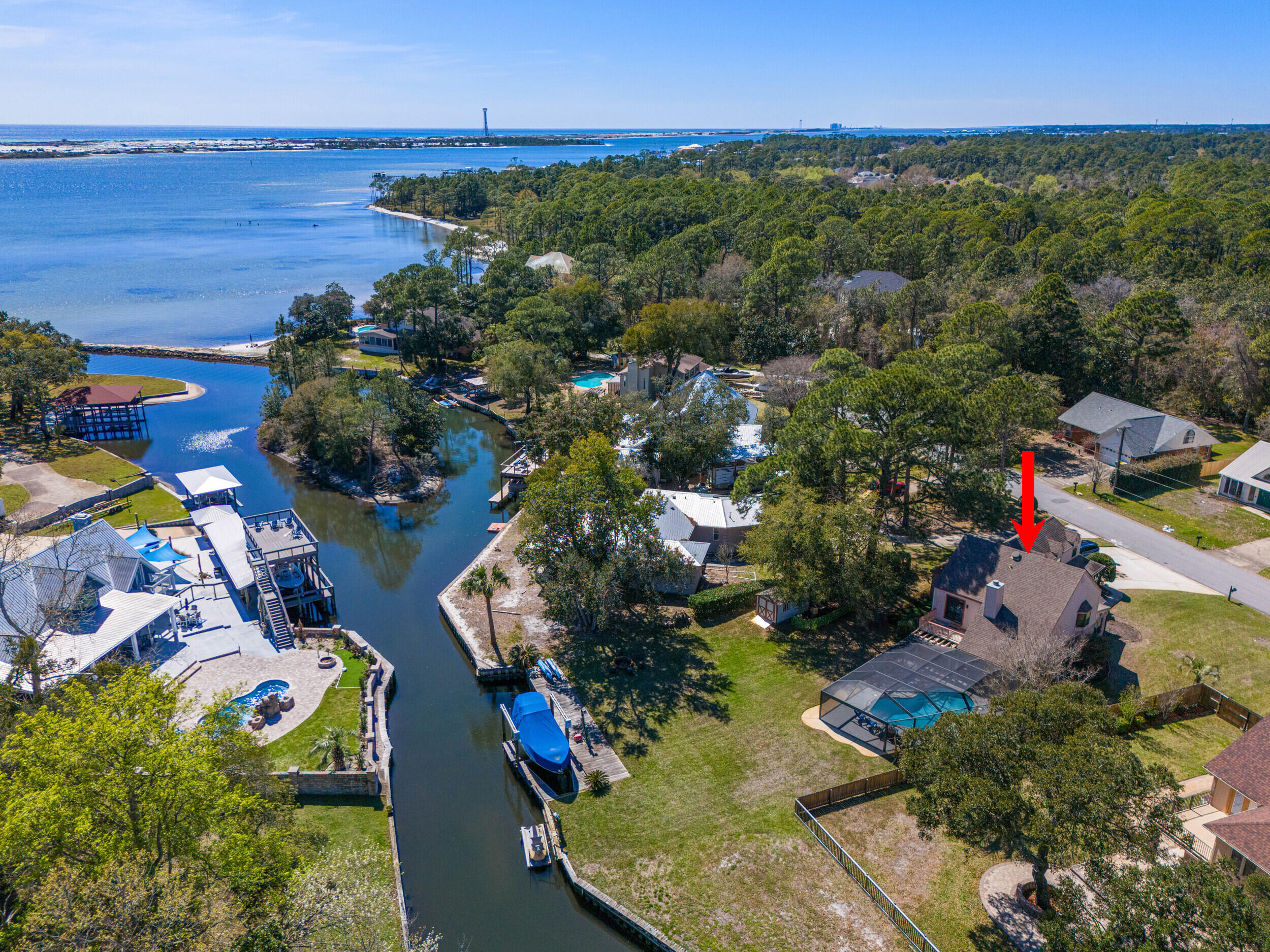 MARINERS COVE - Residential