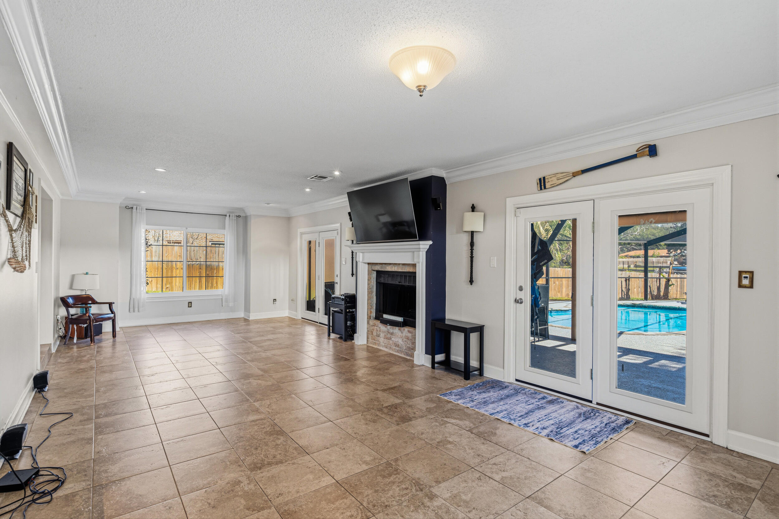 MARINERS COVE - Residential