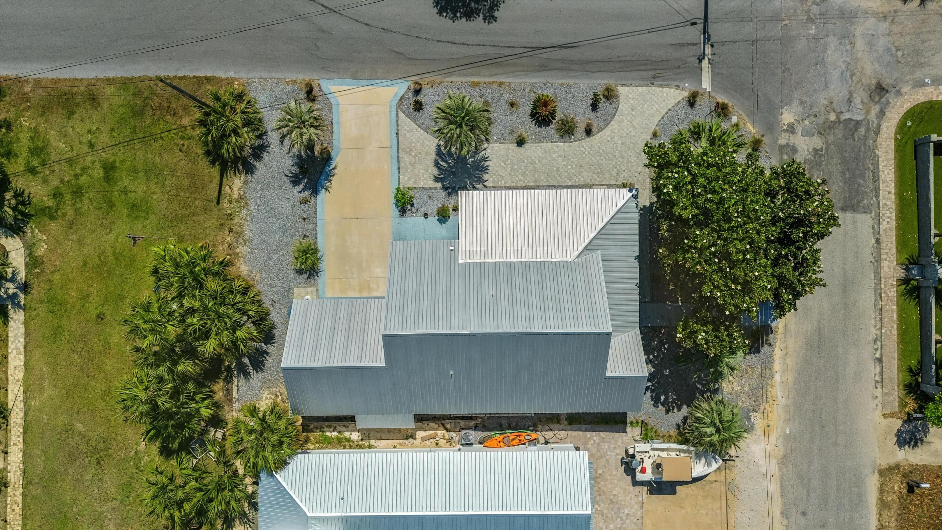 LAGUNA BEACH ESTATES 9TH ADDN - Residential