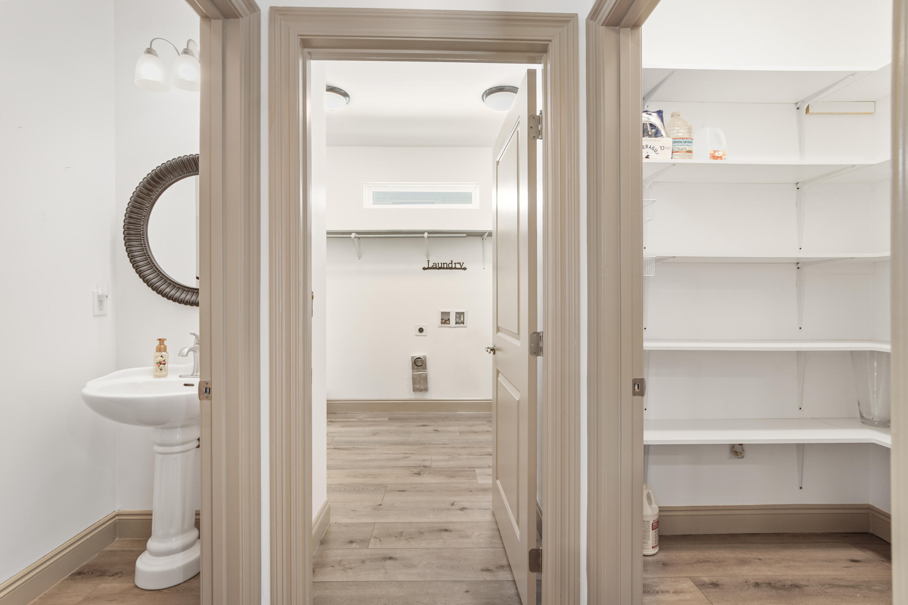 LAGUNA BEACH ESTATES 9TH ADDN - Residential