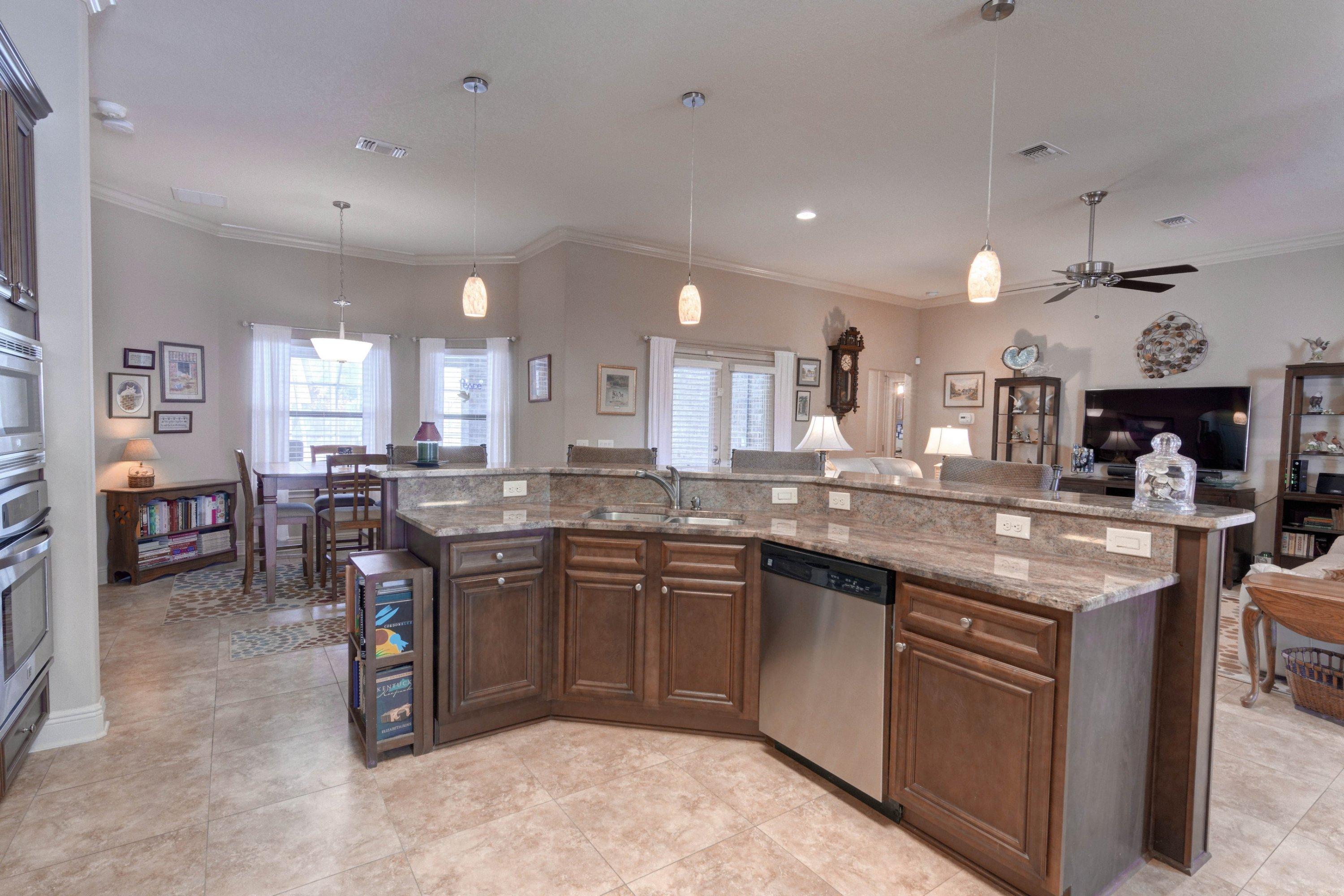 HOLLEY BY THE SEA - Residential