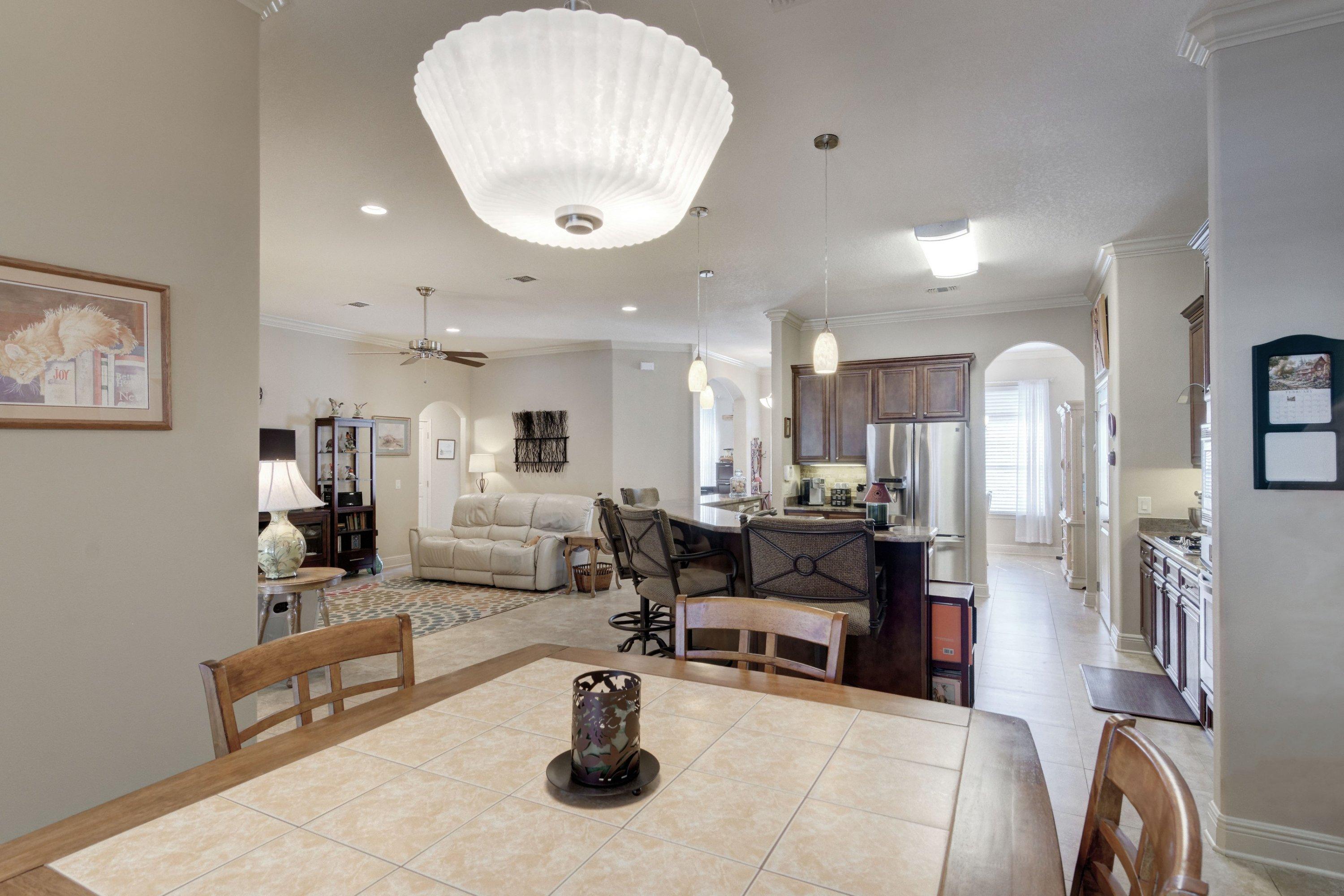 HOLLEY BY THE SEA - Residential