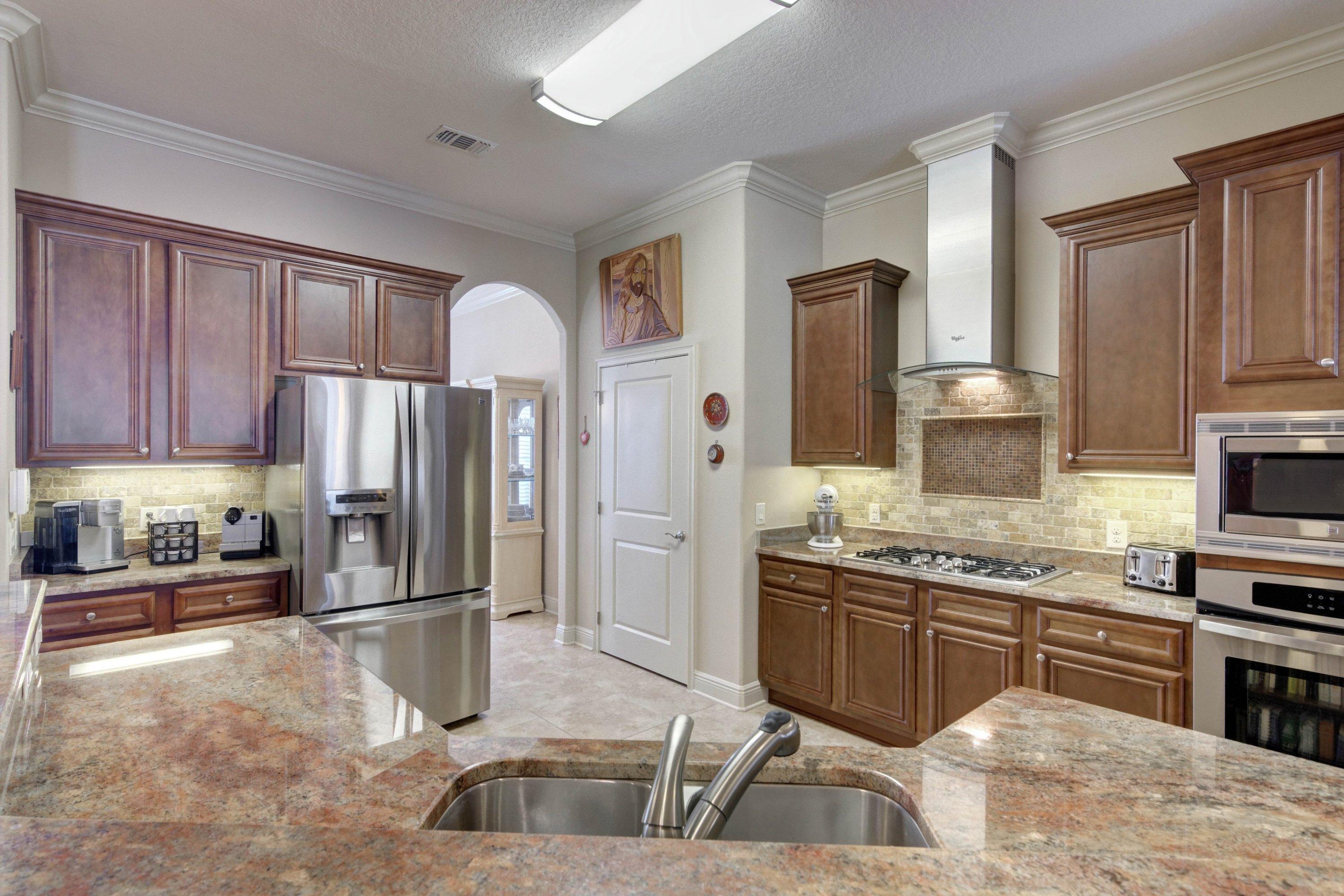 HOLLEY BY THE SEA - Residential