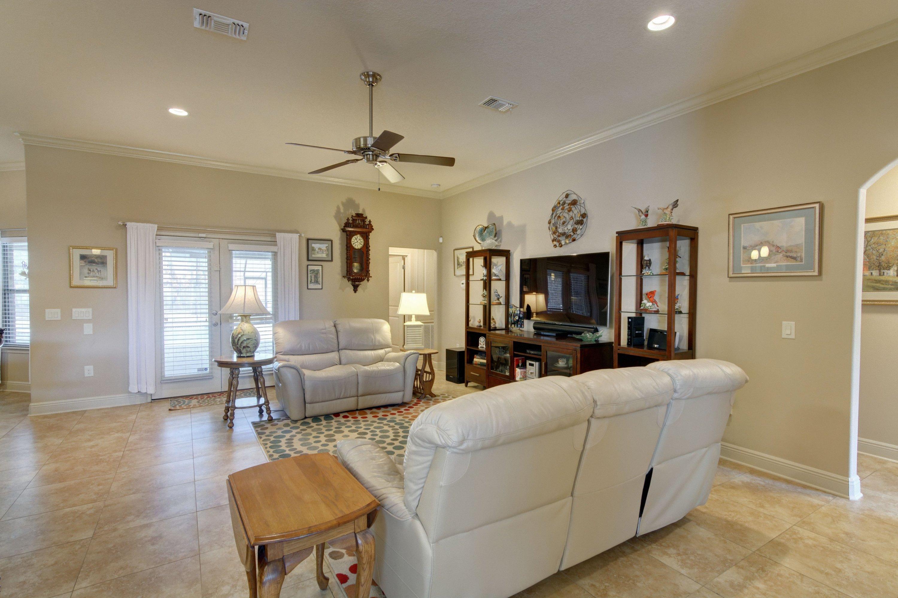 HOLLEY BY THE SEA - Residential