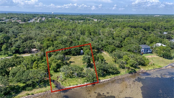 5161 SOUNDSIDE DR, GULF BREEZE, FL 32563 - Image d70613f1fa781cbff360fe41fcf12fb9/2543201906