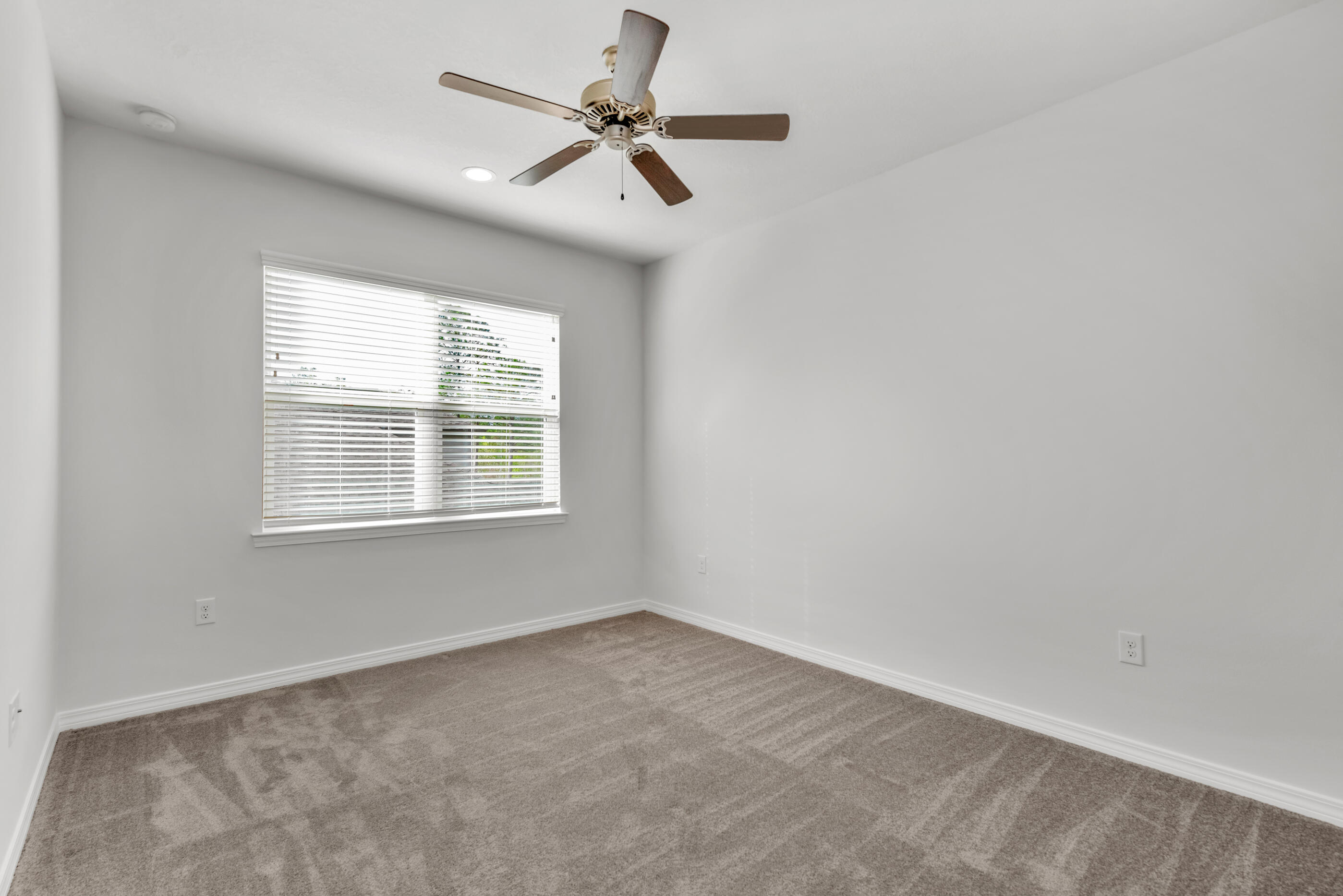 WALSH GLEN ESTATES - Residential