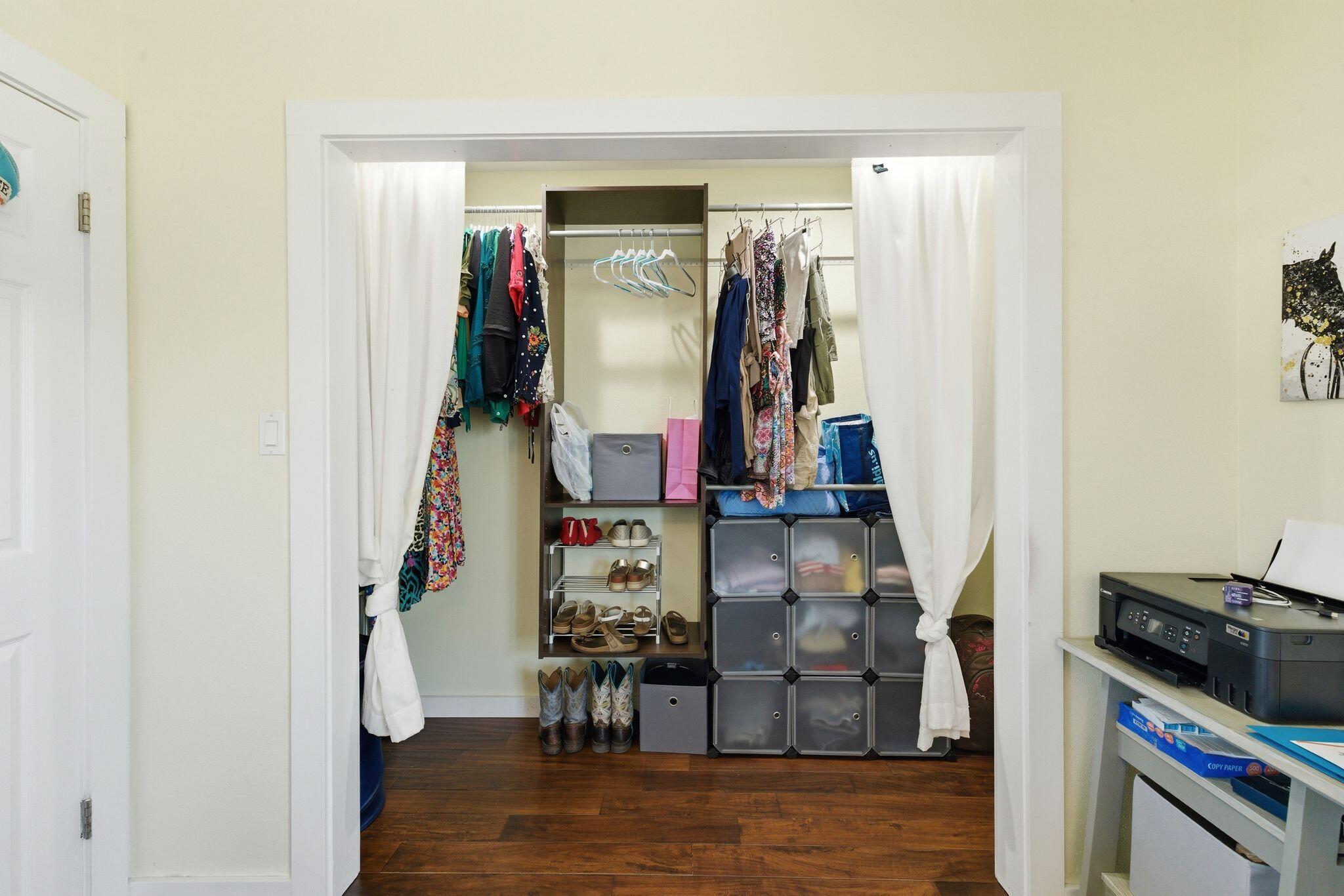 LA MAR WEST T/H - Residential