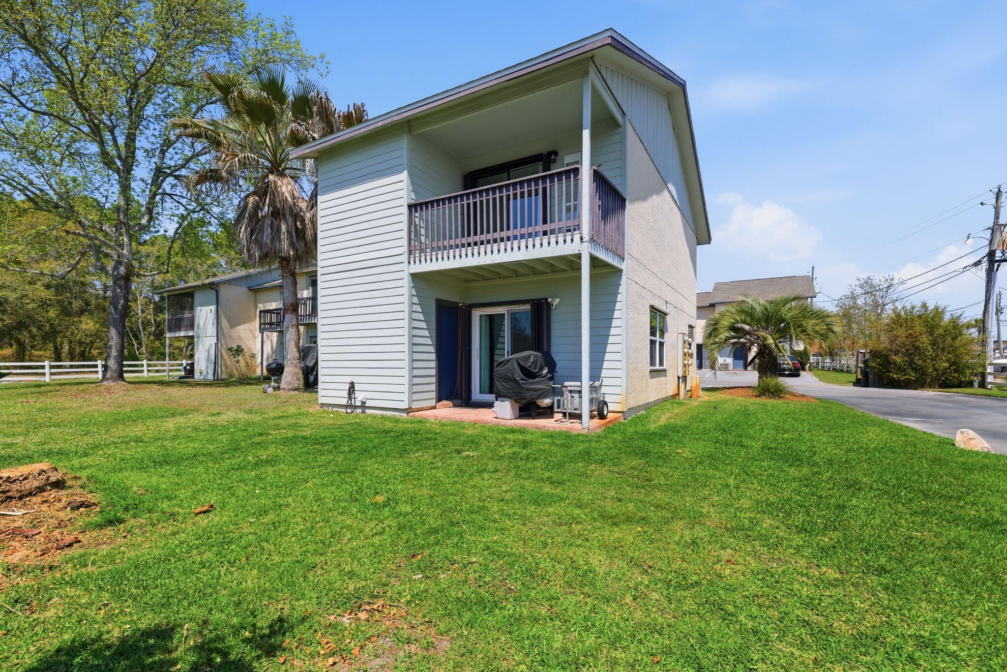 LA MAR WEST T/H - Residential