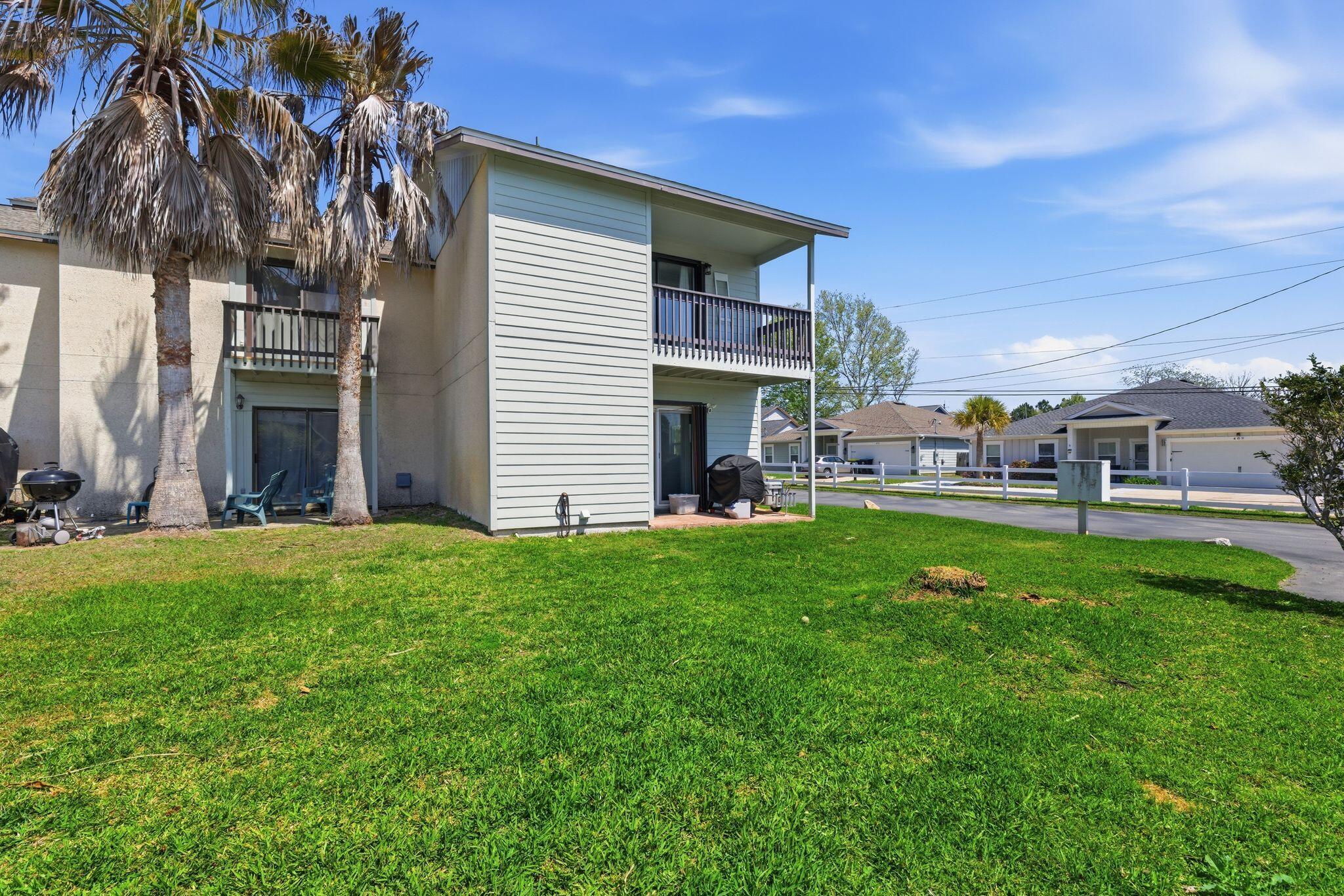 LA MAR WEST T/H - Residential