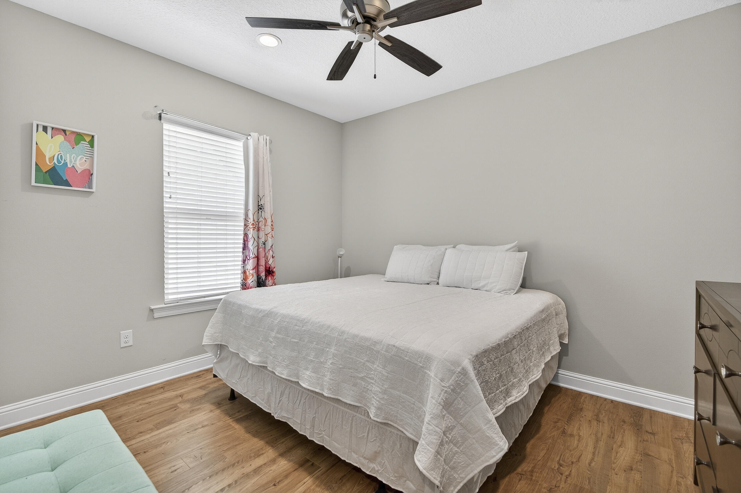 LAUREL OAKS S/D - Residential