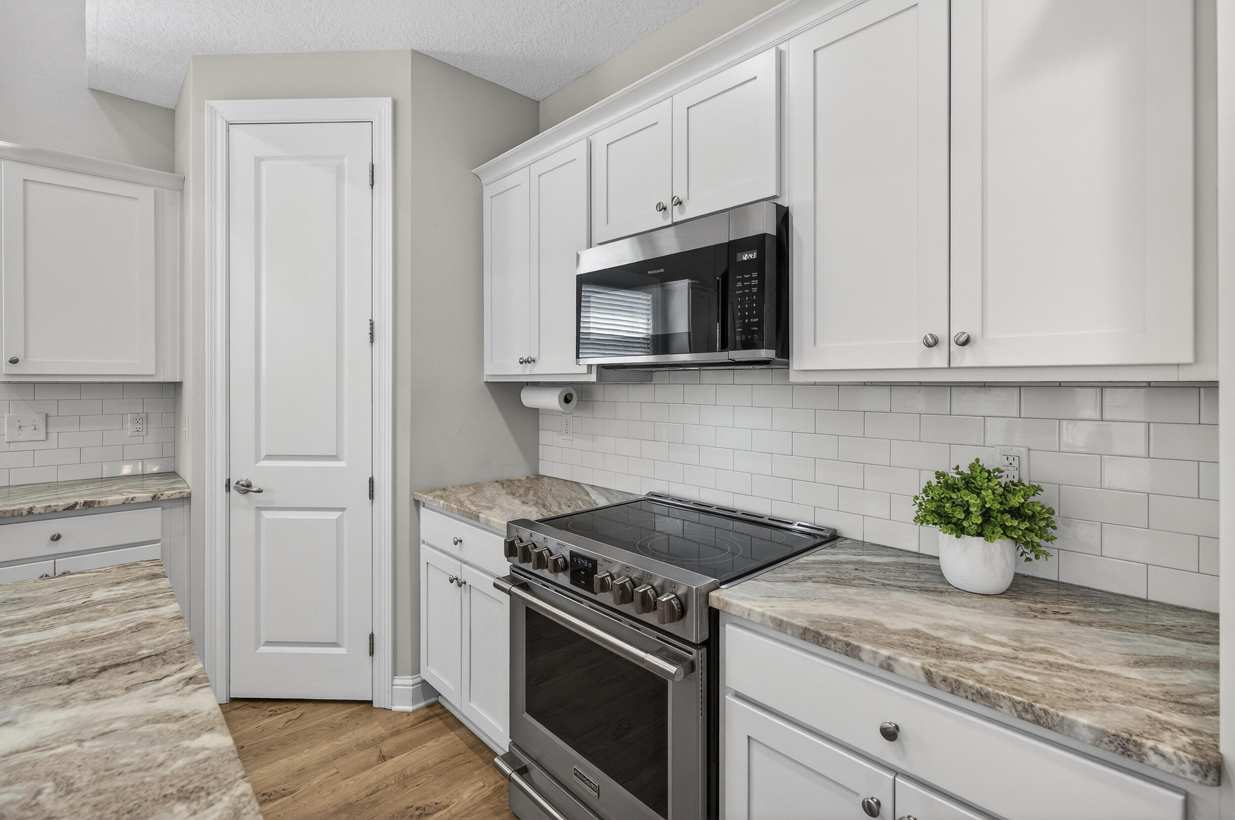 LAUREL OAKS S/D - Residential