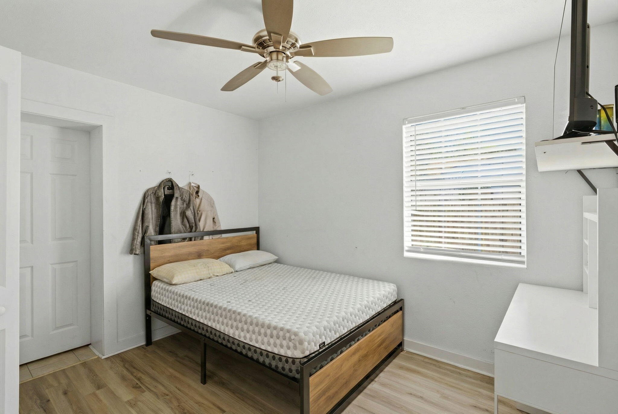 SEABREEZE - Residential