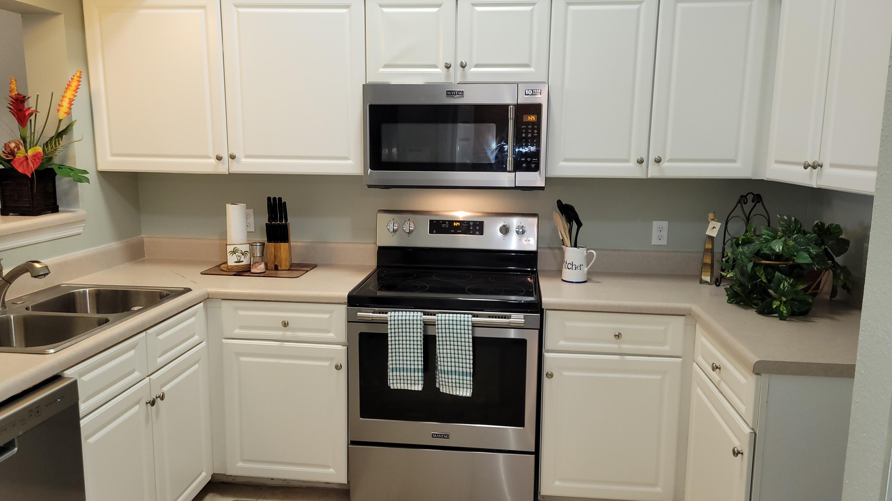 FLORIDA CLUB - Residential Lease