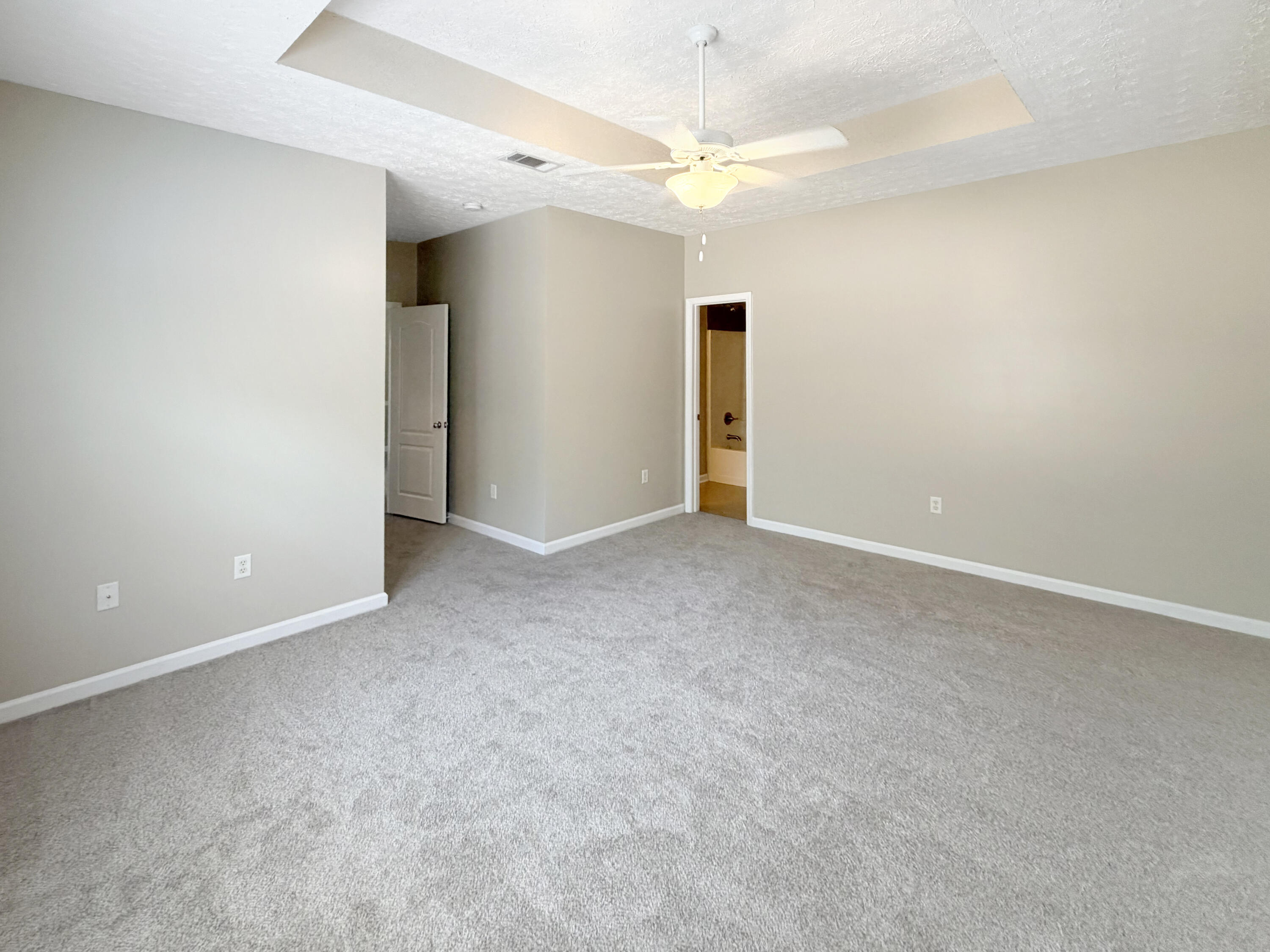 LAKE SILVER 1ST ADD LOT 7 BLK 3 - Residential