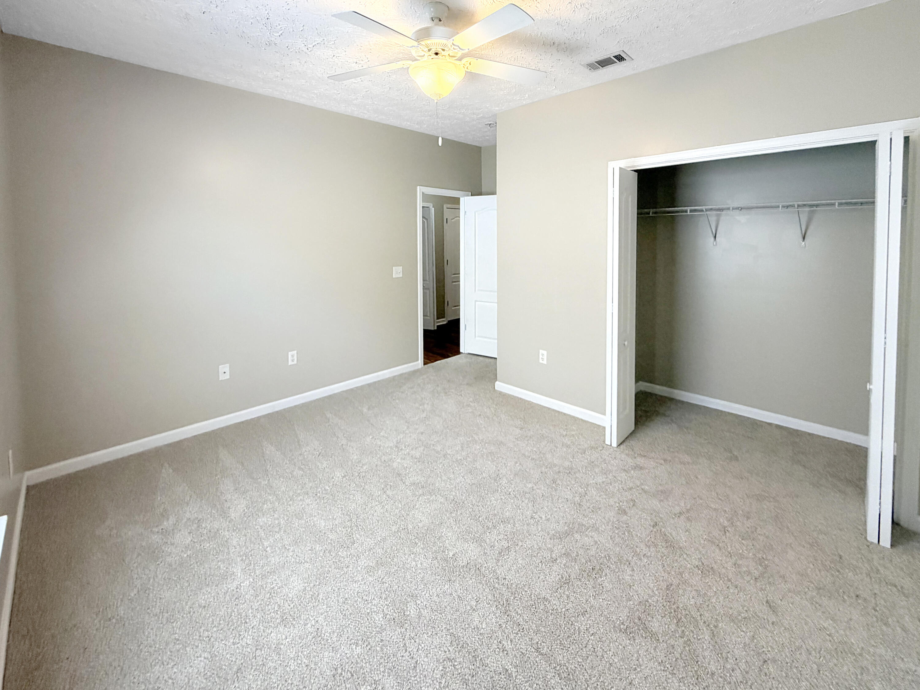 LAKE SILVER 1ST ADD LOT 7 BLK 3 - Residential