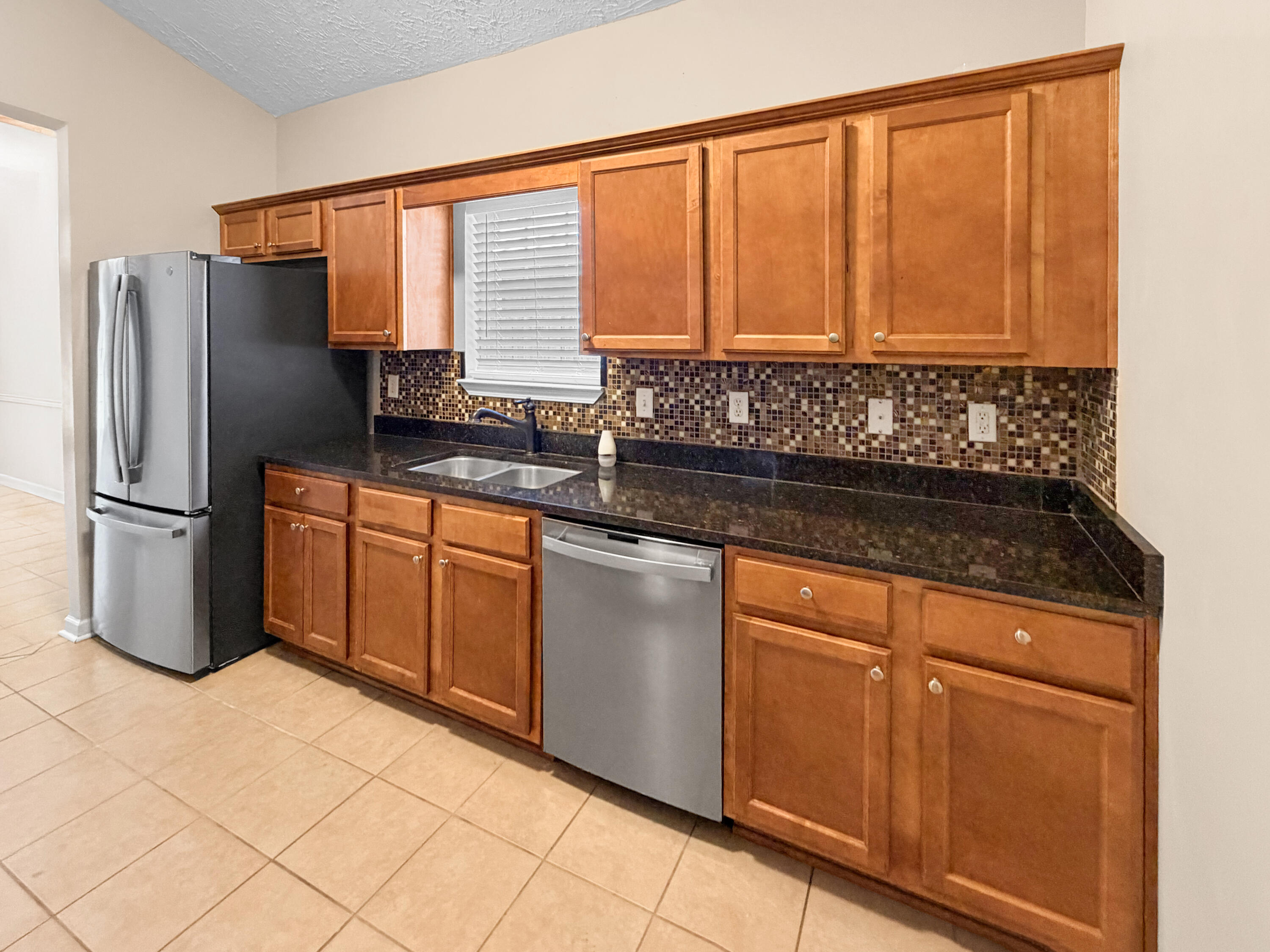 LAKE SILVER 1ST ADD LOT 7 BLK 3 - Residential