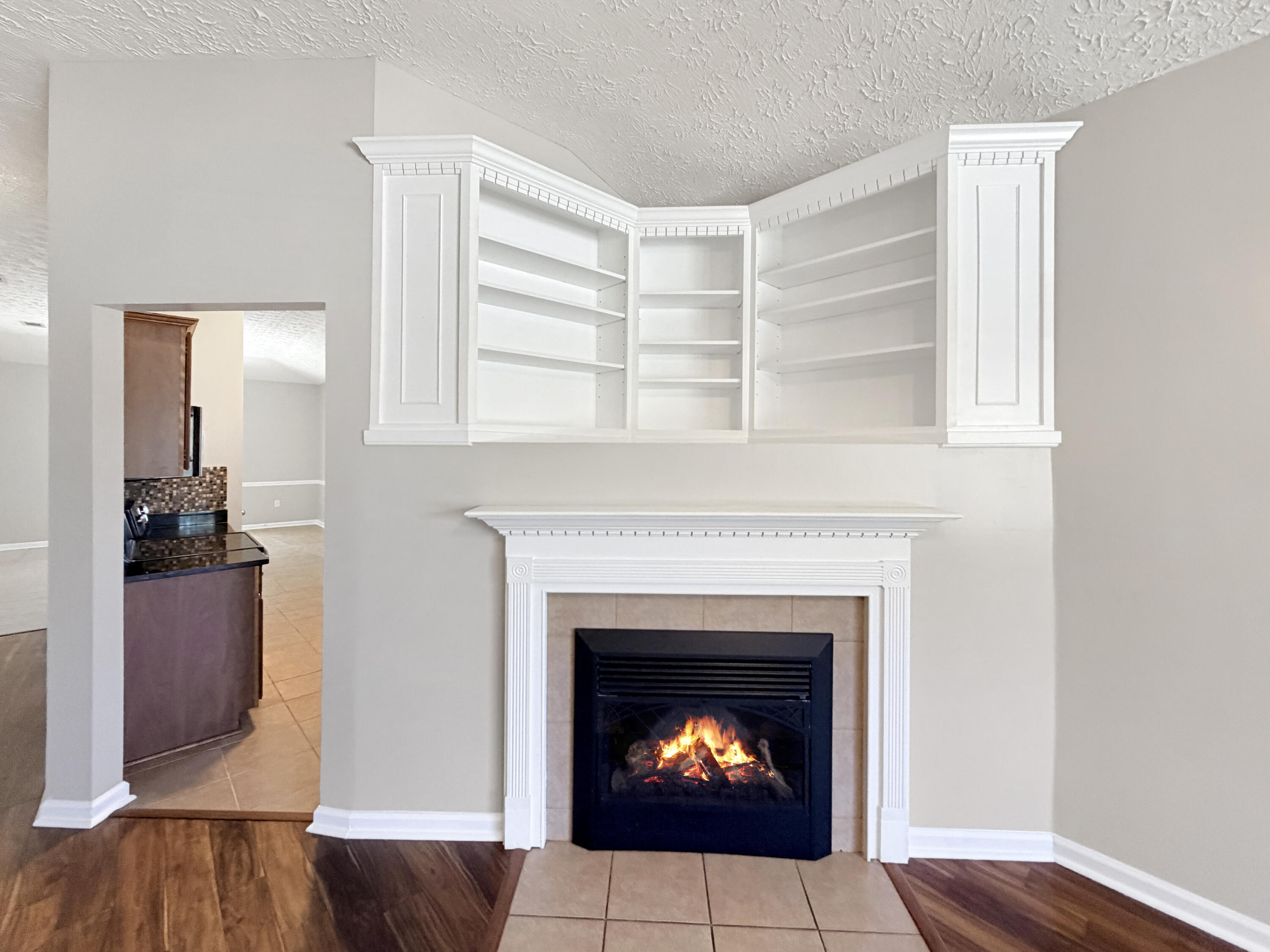 LAKE SILVER 1ST ADD LOT 7 BLK 3 - Residential