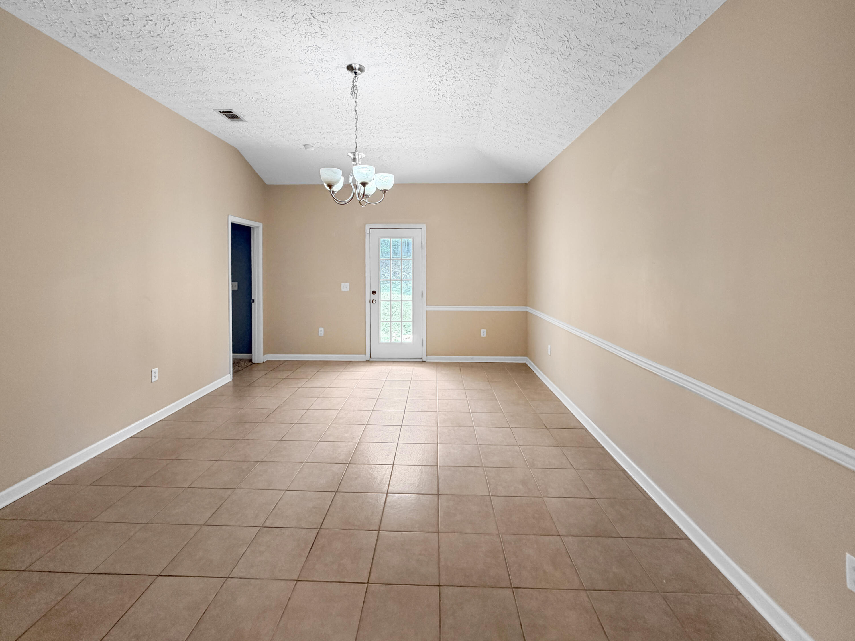 LAKE SILVER 1ST ADD LOT 7 BLK 3 - Residential