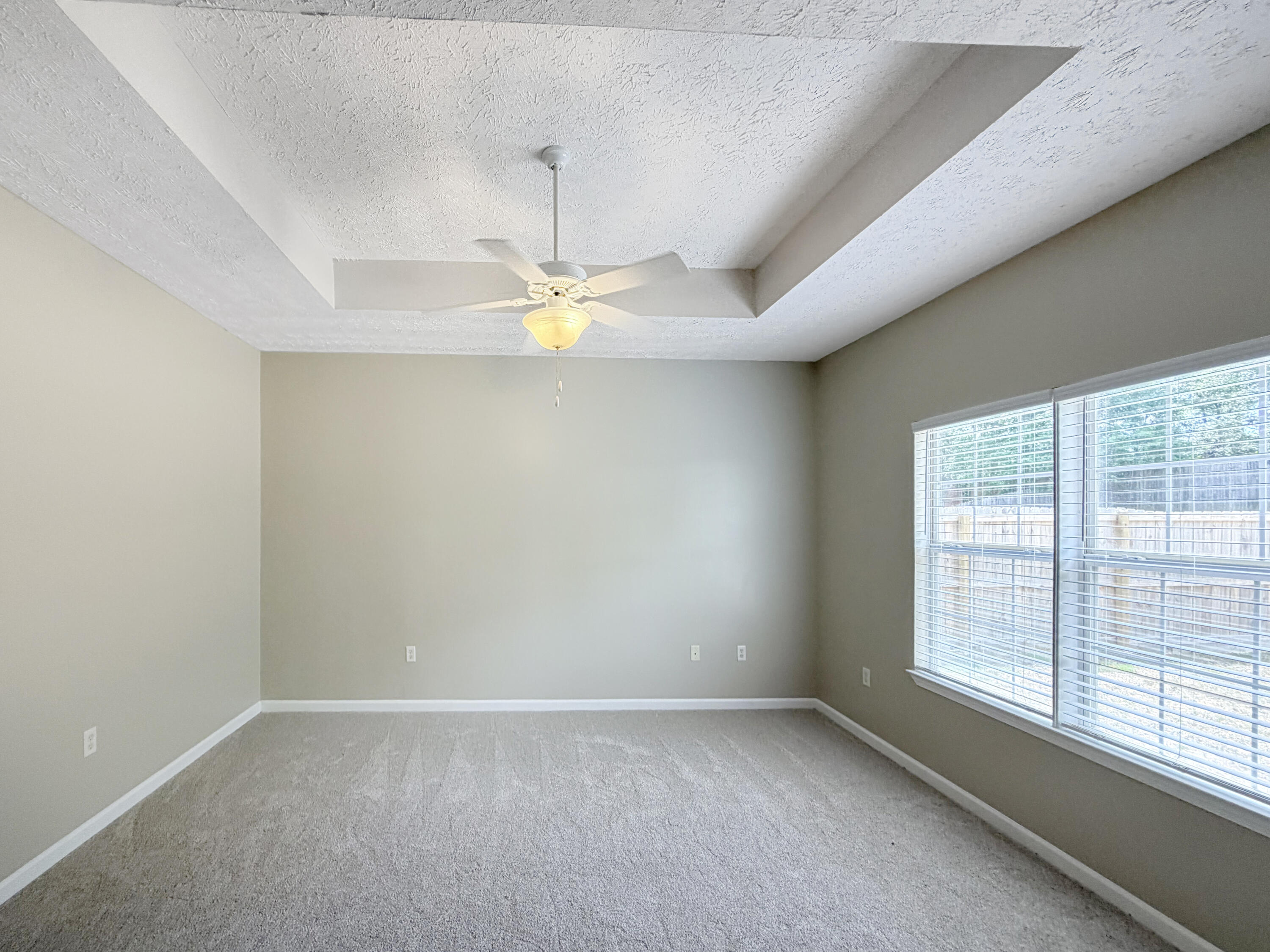 LAKE SILVER 1ST ADD LOT 7 BLK 3 - Residential