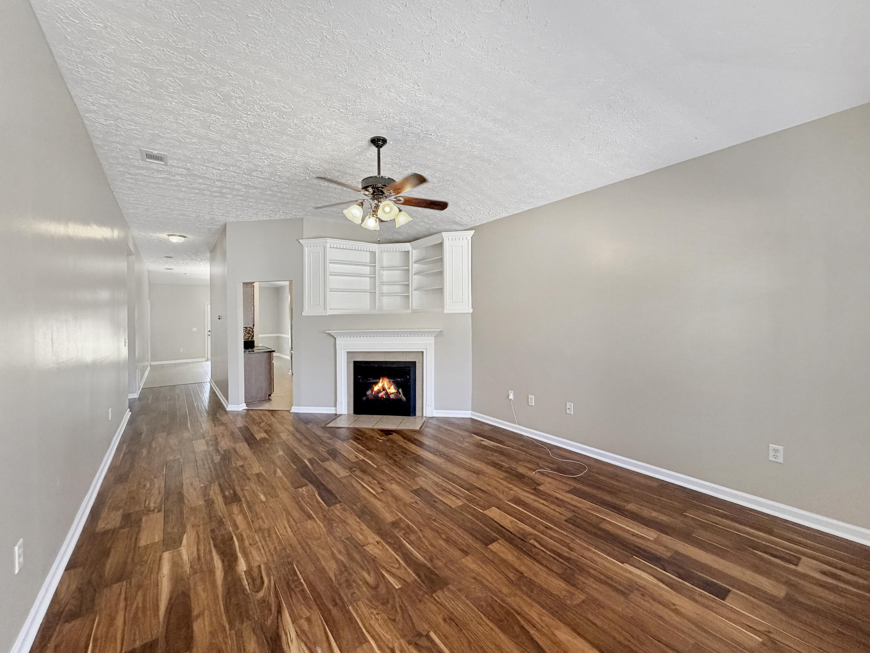 LAKE SILVER 1ST ADD LOT 7 BLK 3 - Residential