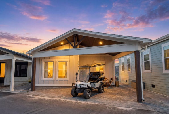 738 SEABREEZE DR, PANAMA CITY, FL 32408 - Image d7edfcf69565c7ffc313f3d9e97b07dc/3059186782