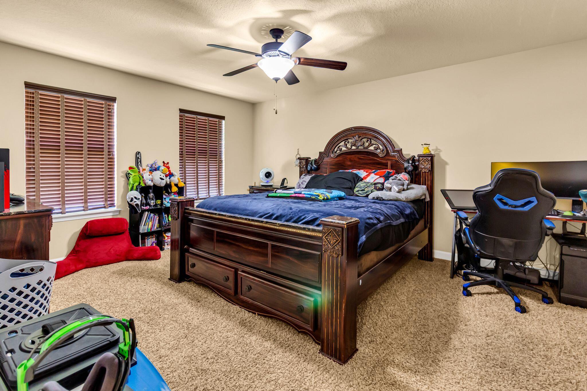 DUGGAN POND ESTATES - Residential Lease