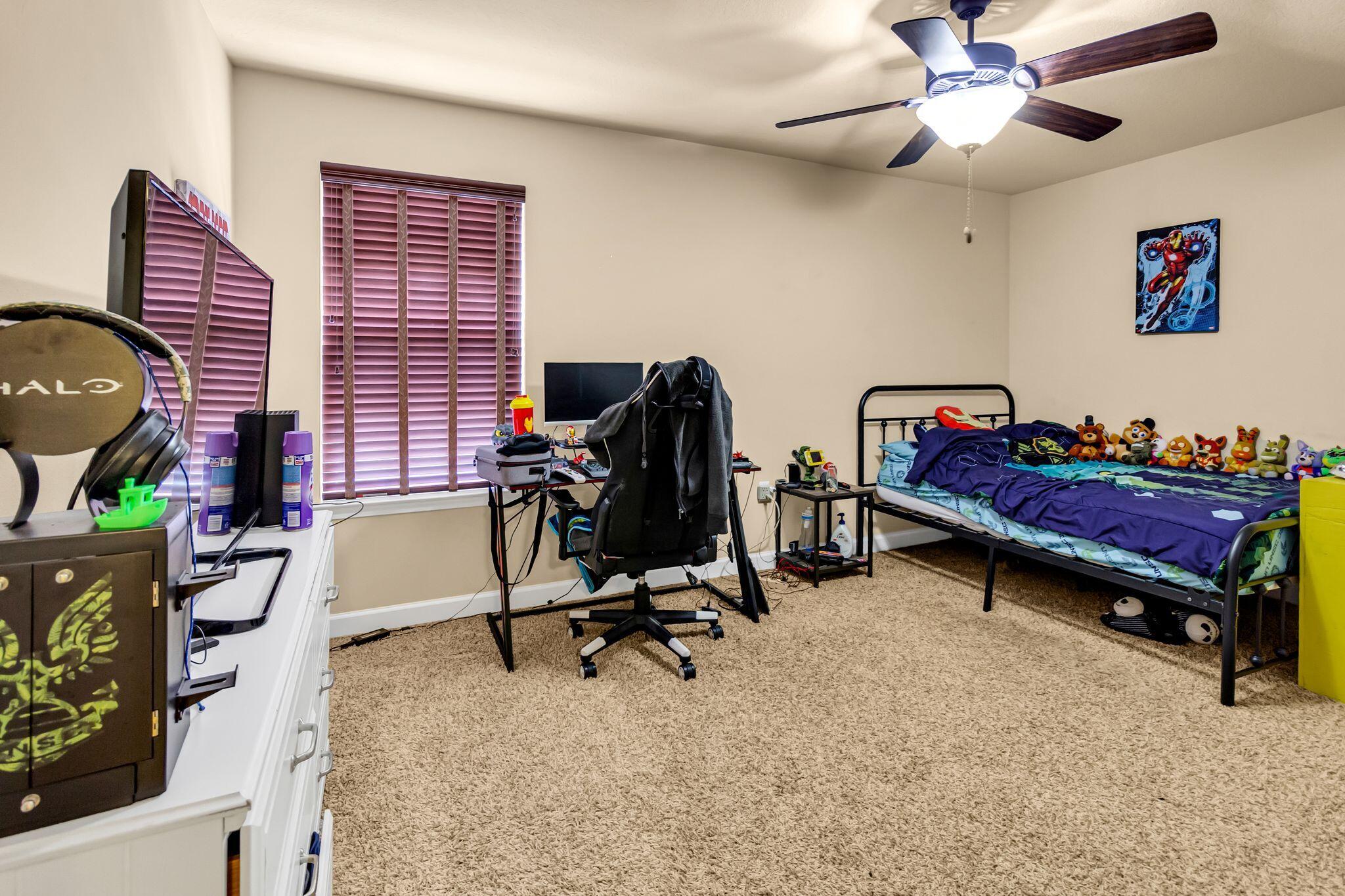 DUGGAN POND ESTATES - Residential Lease