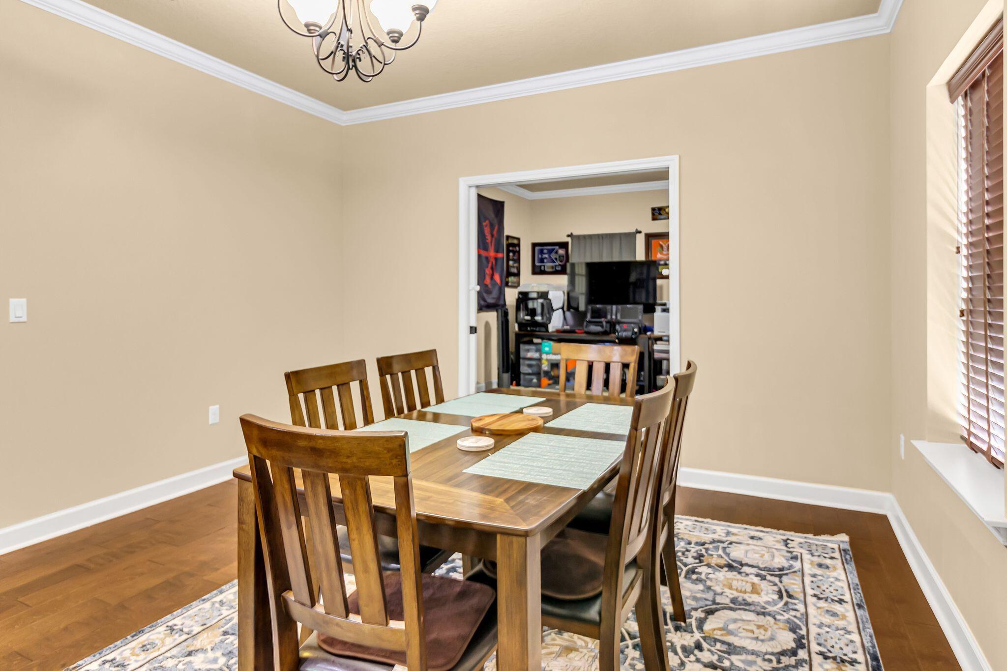 DUGGAN POND ESTATES - Residential Lease