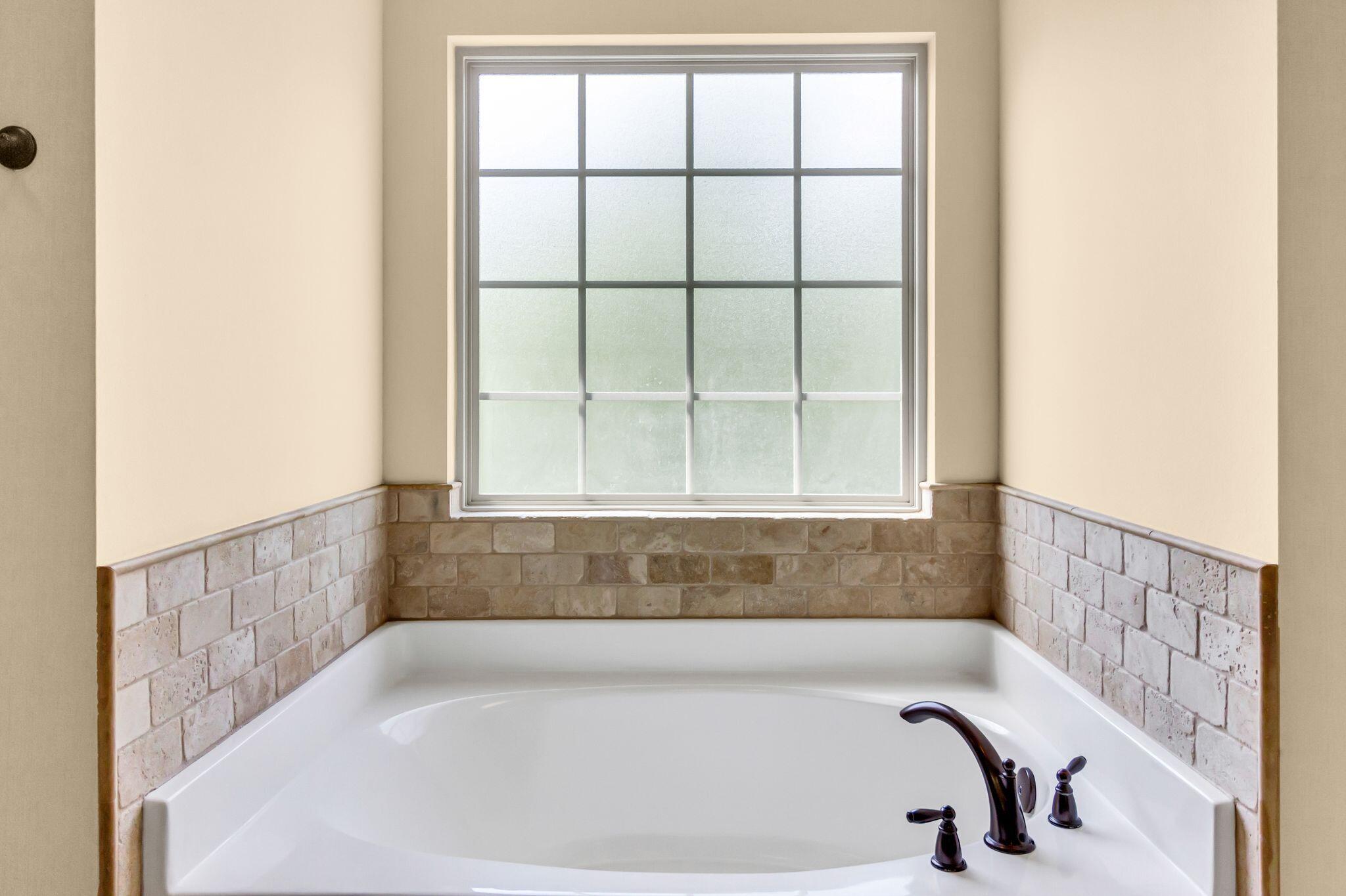 DUGGAN POND ESTATES - Residential Lease