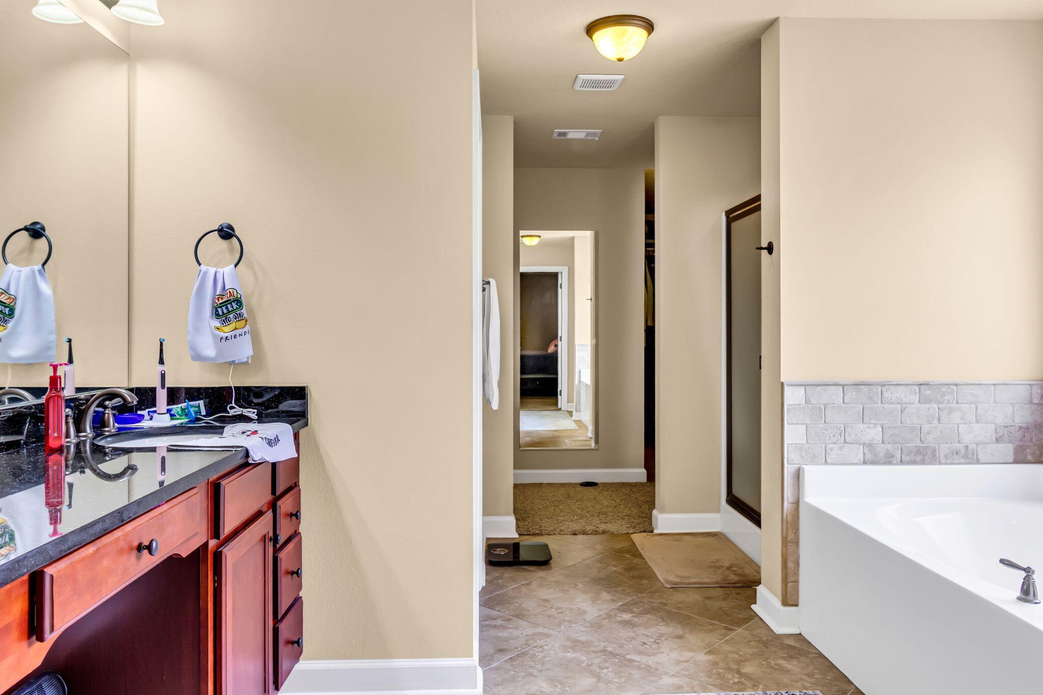 DUGGAN POND ESTATES - Residential Lease